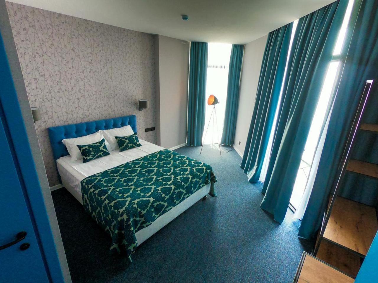 Deluxe Double Room with Sea View - Photo 6