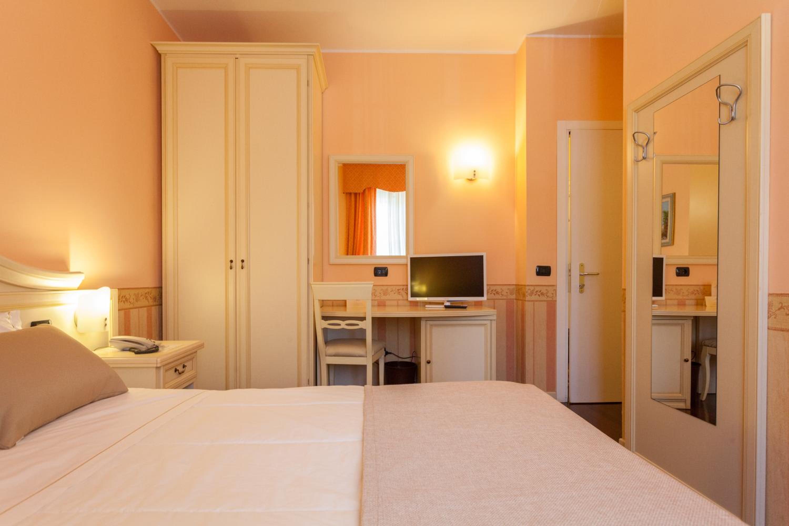 Komfort Doppel- oder Zweibettzimmer