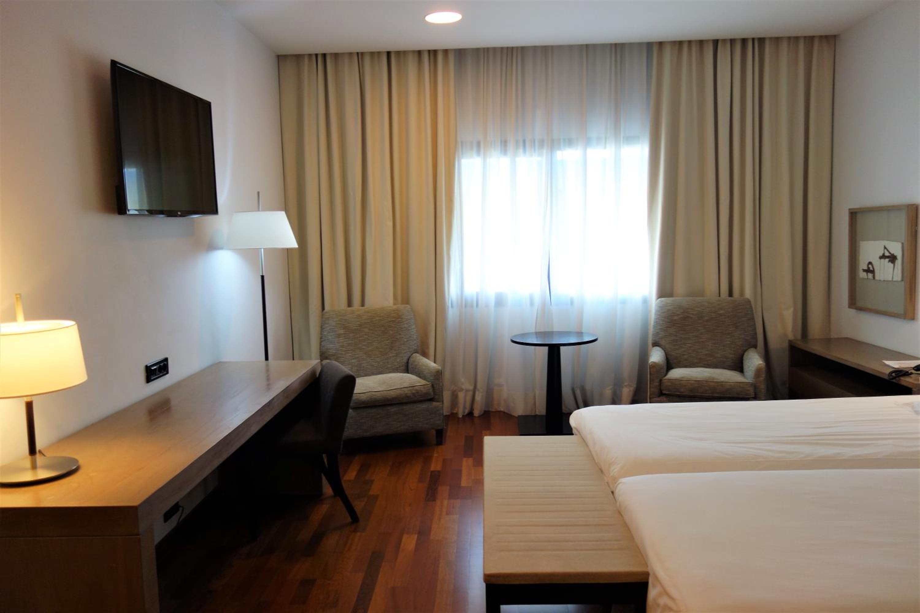 Standard Double Room - Photo 14