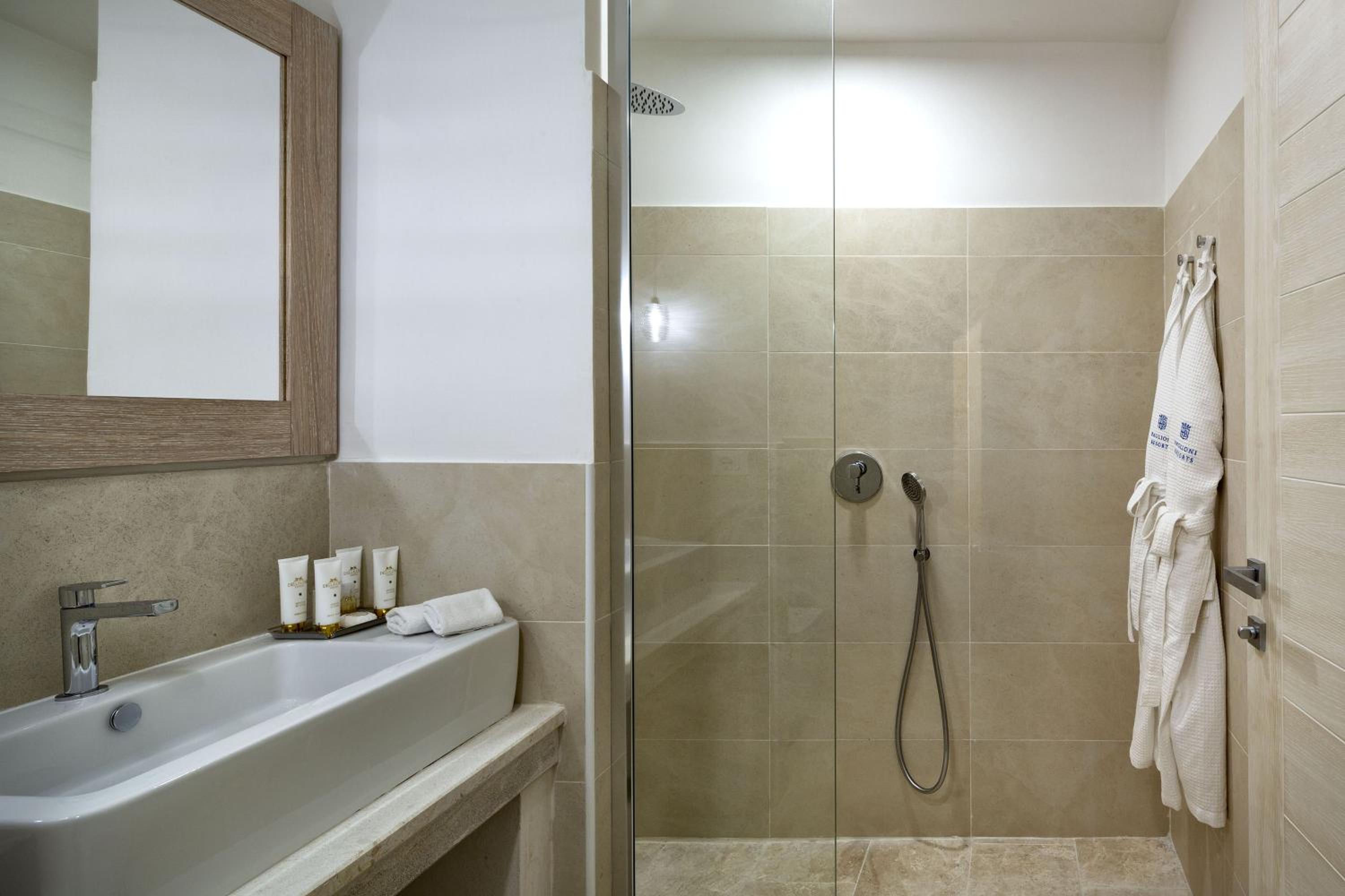 San Pietro Two-Bedroom Suite - Photo 5