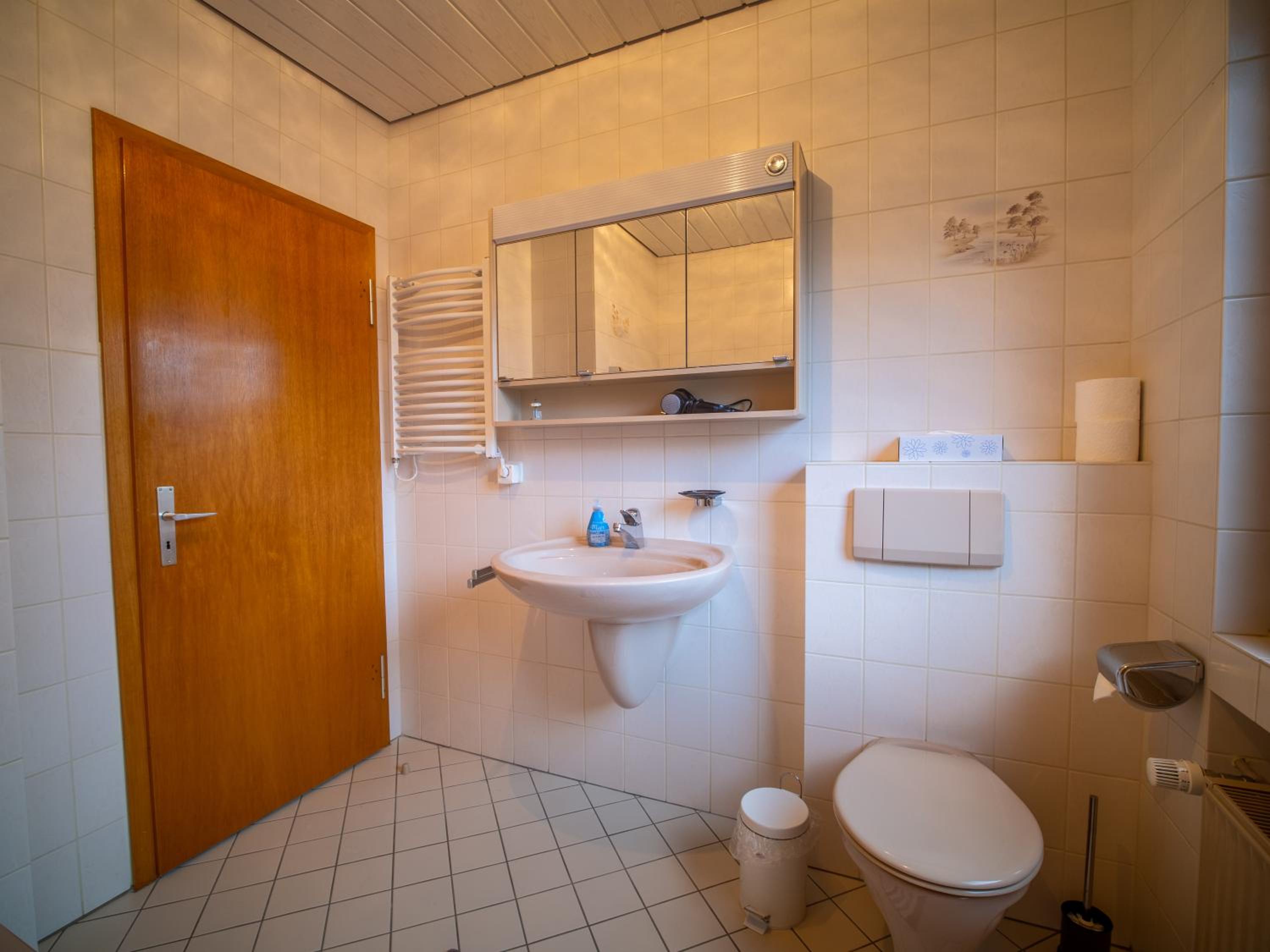 Two-Bedroom Apartment - Photo 17