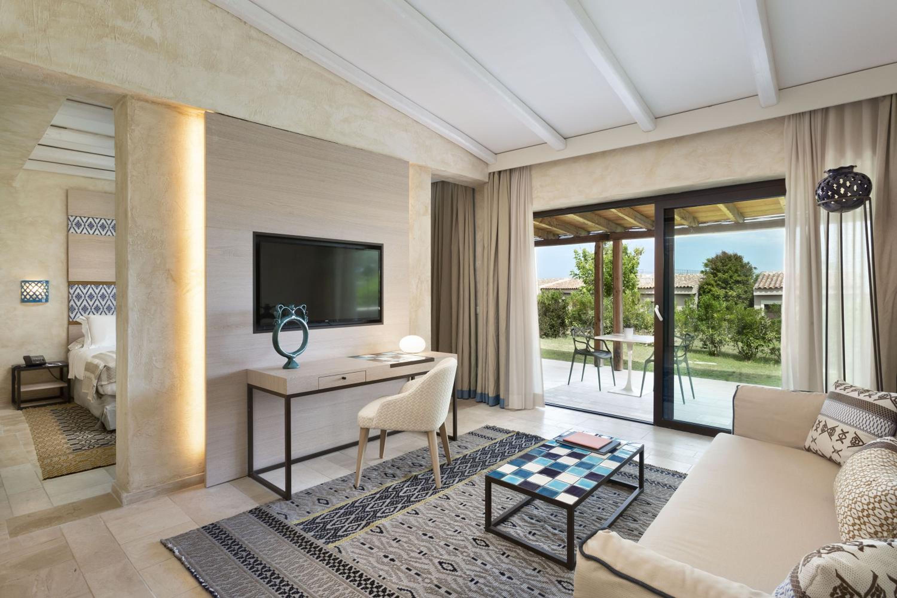 Suite with Sea View - Photo 8