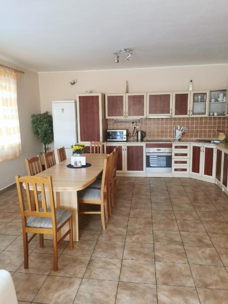 Apartment with Terrace photo 3