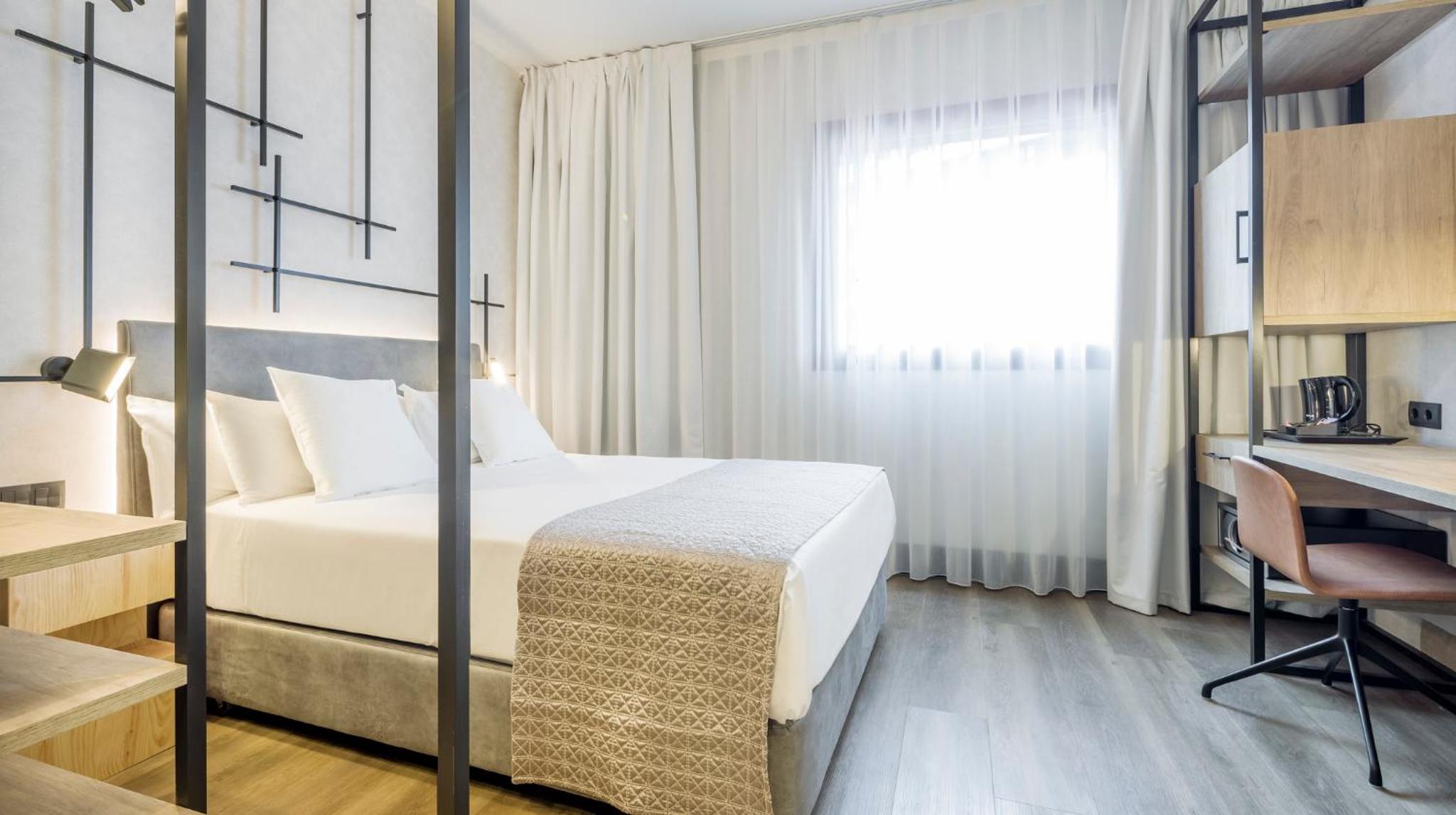 Single Room - Photo 1
