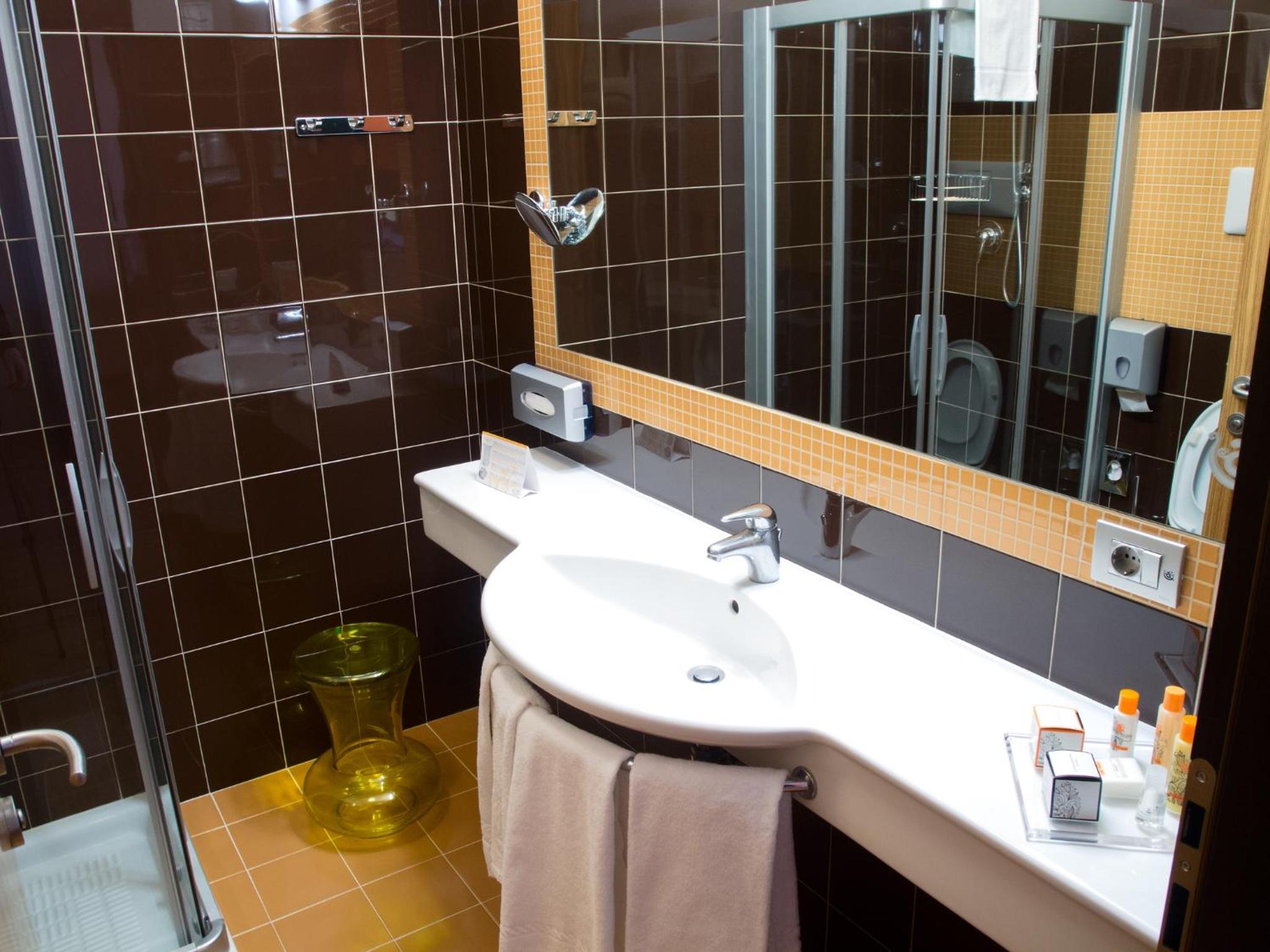 Triple Room with Side Sea View photo 2