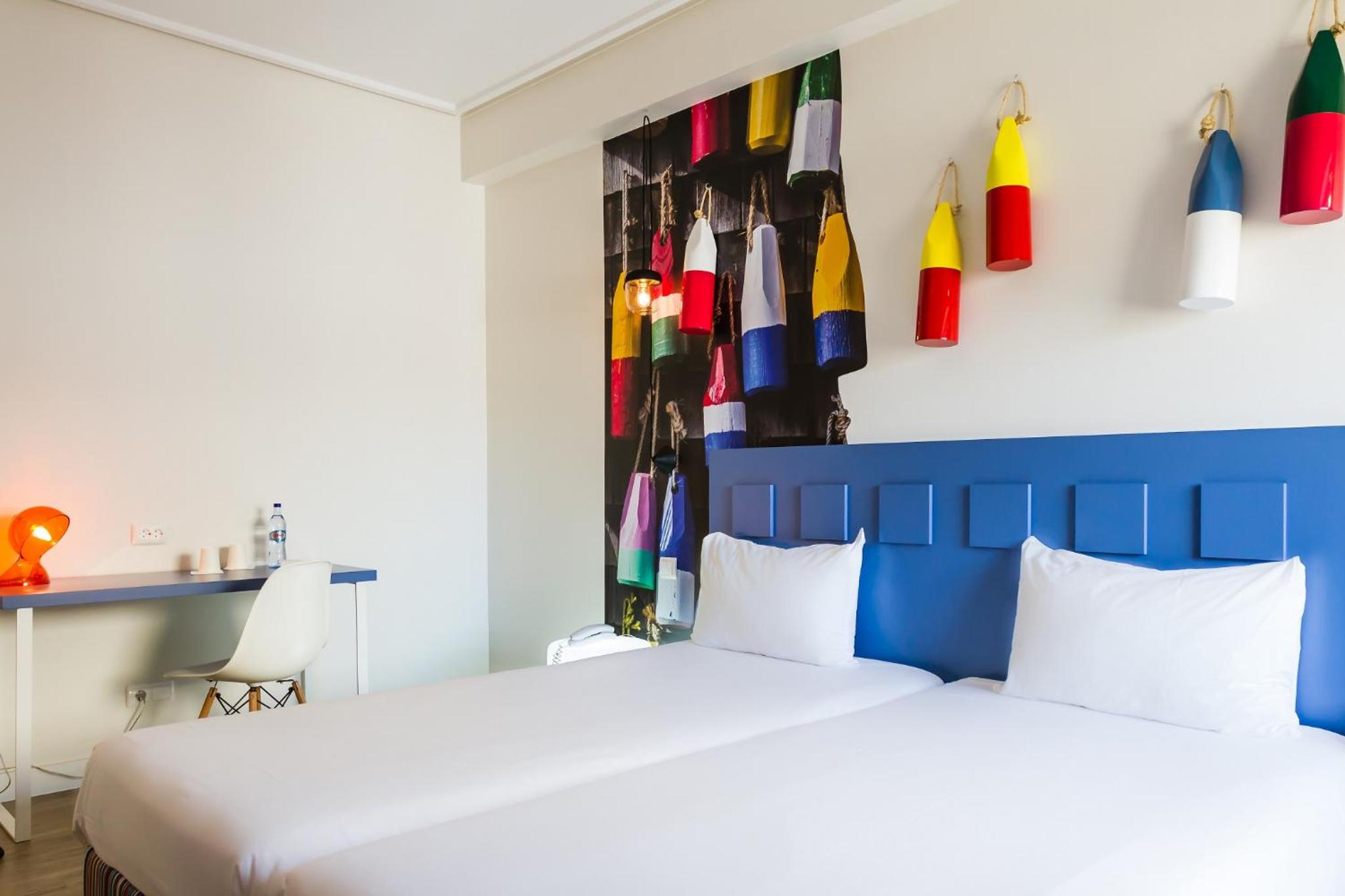 Twin Room - Photo 3
