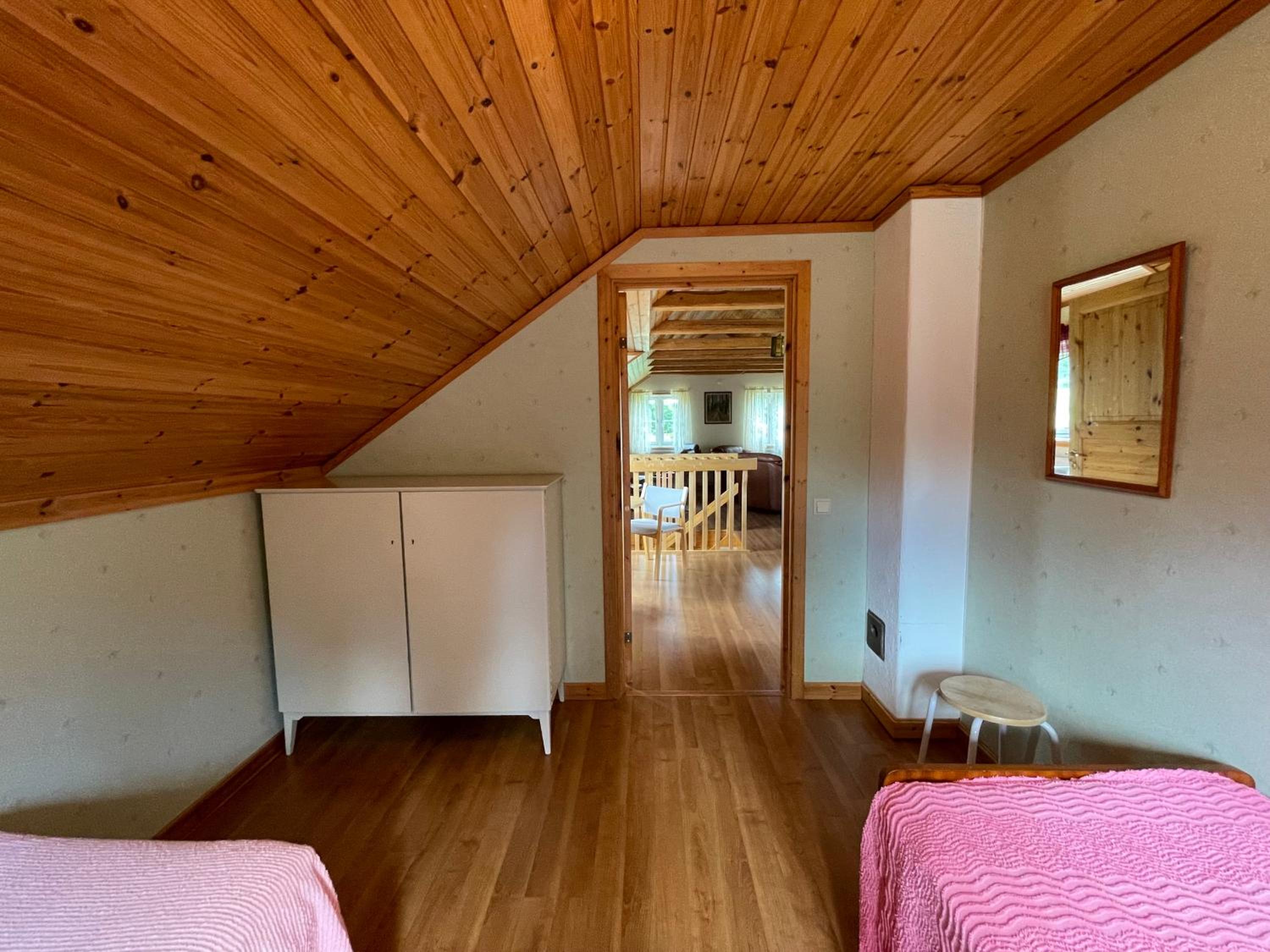 Four-Bedroom House - Photo 18