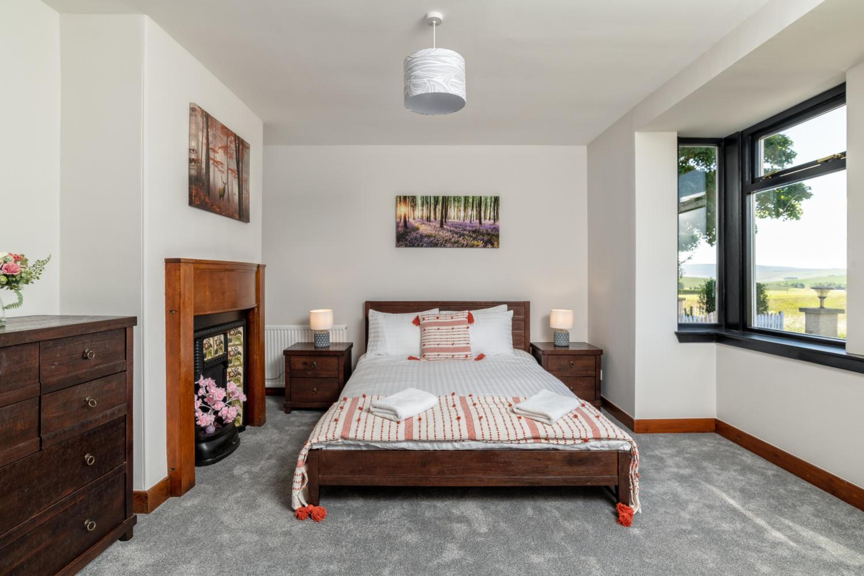Three-Bedroom House - Photo 19