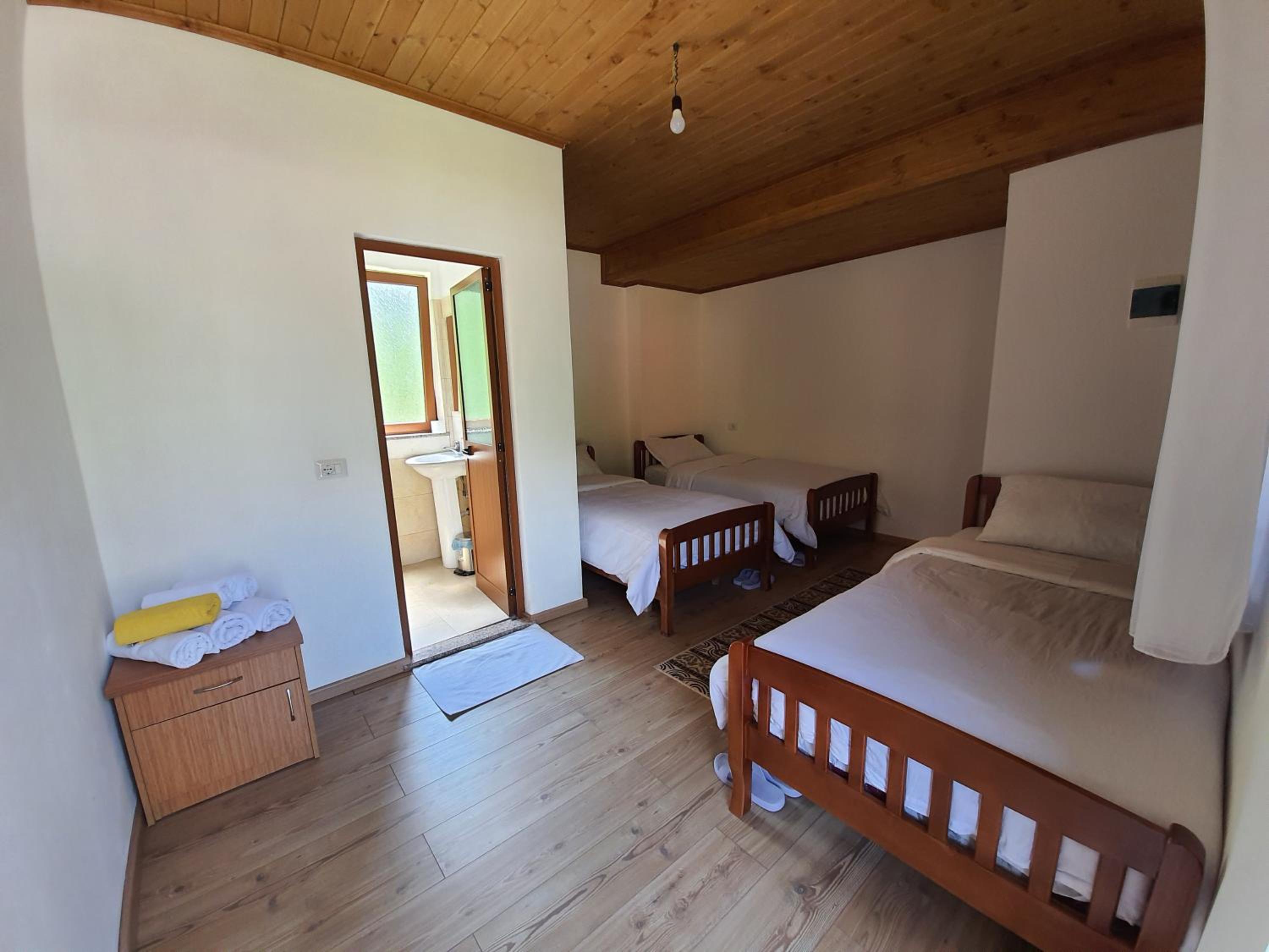 Classic Triple Room photo 2