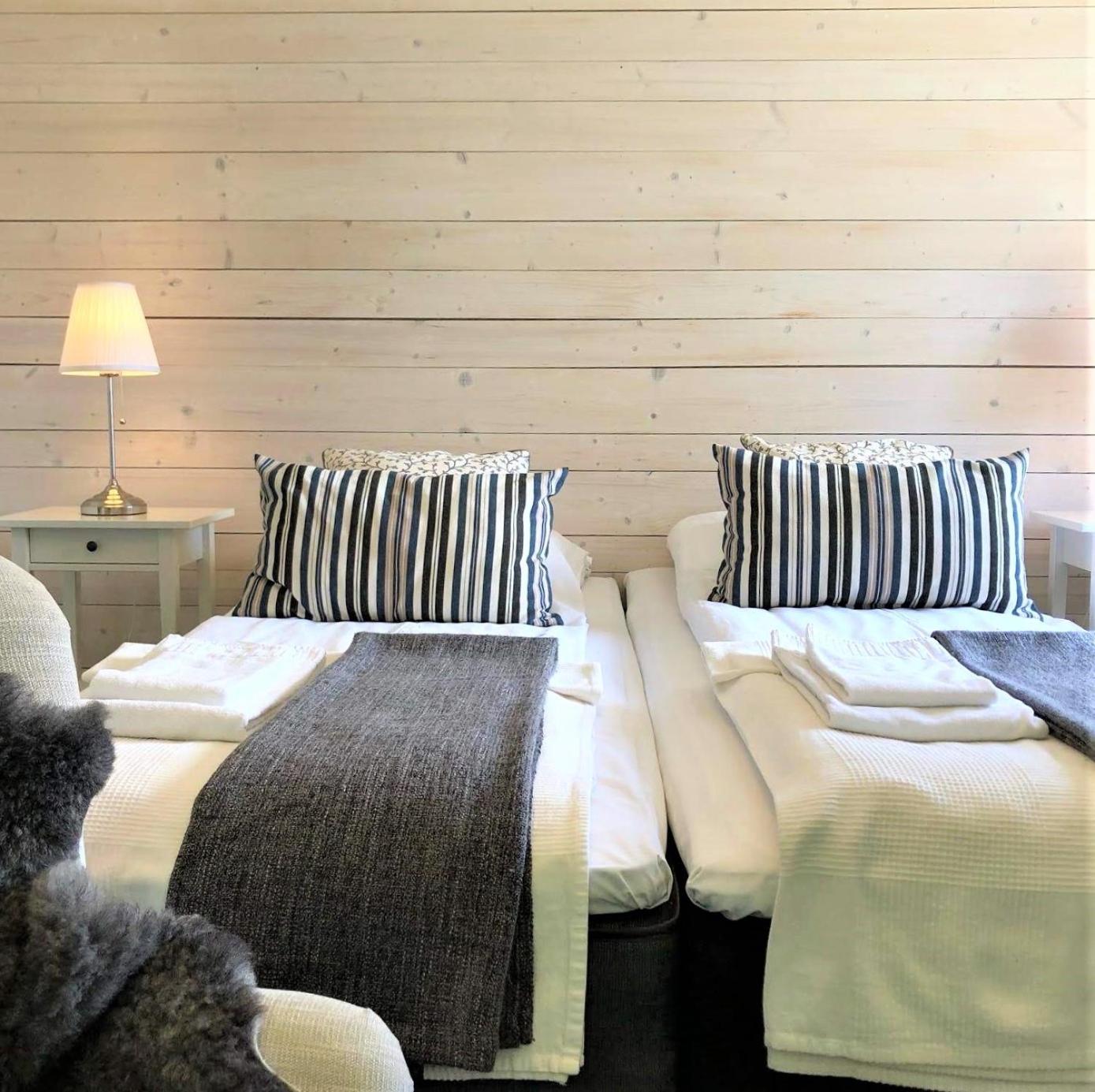 Family Room with Private Bathroom photo 1