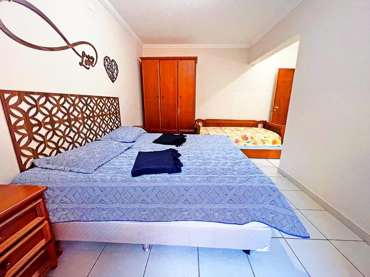 Three-Bedroom House photo 2