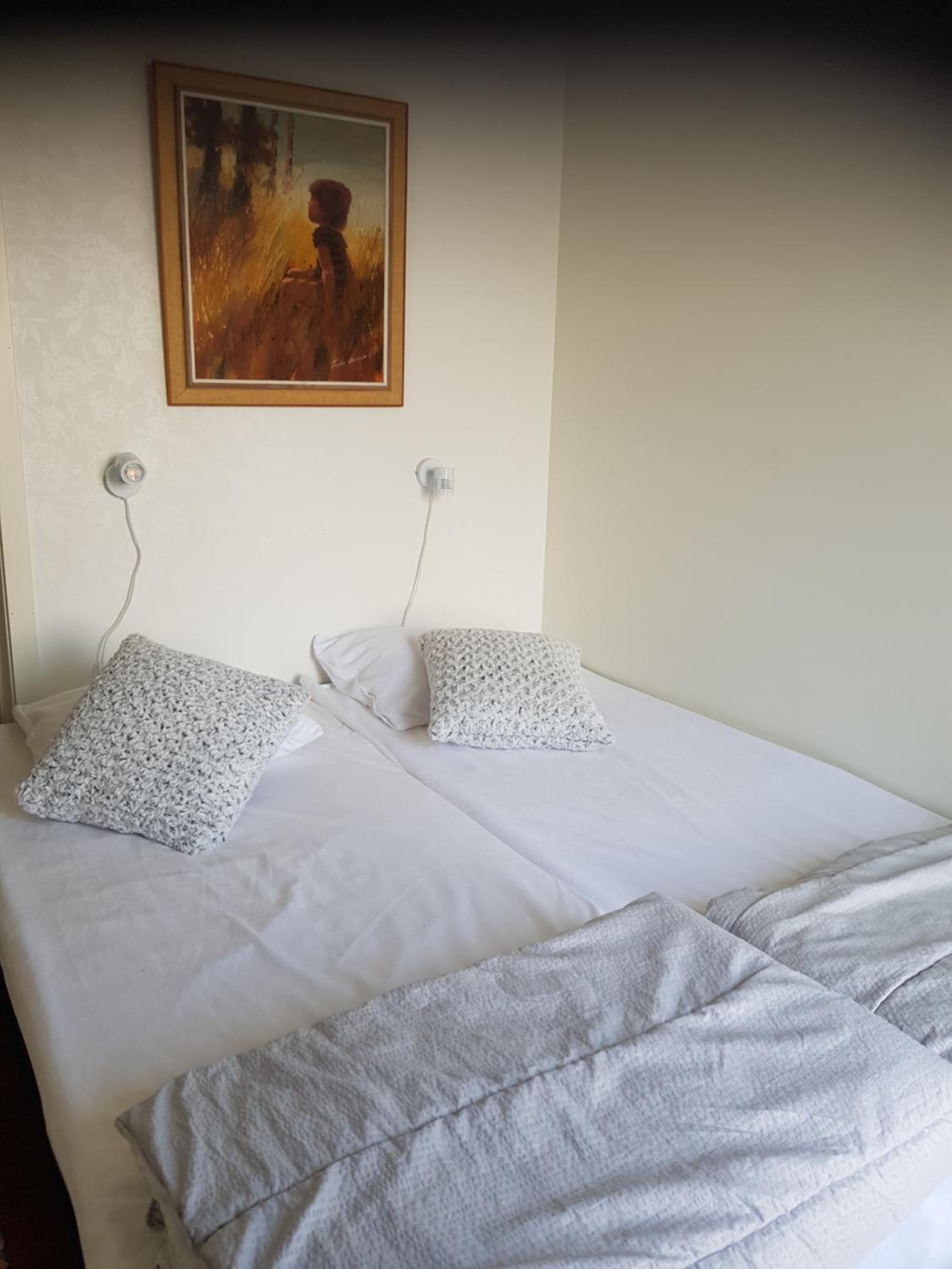 Double Room with Shared Bathroom photo 1