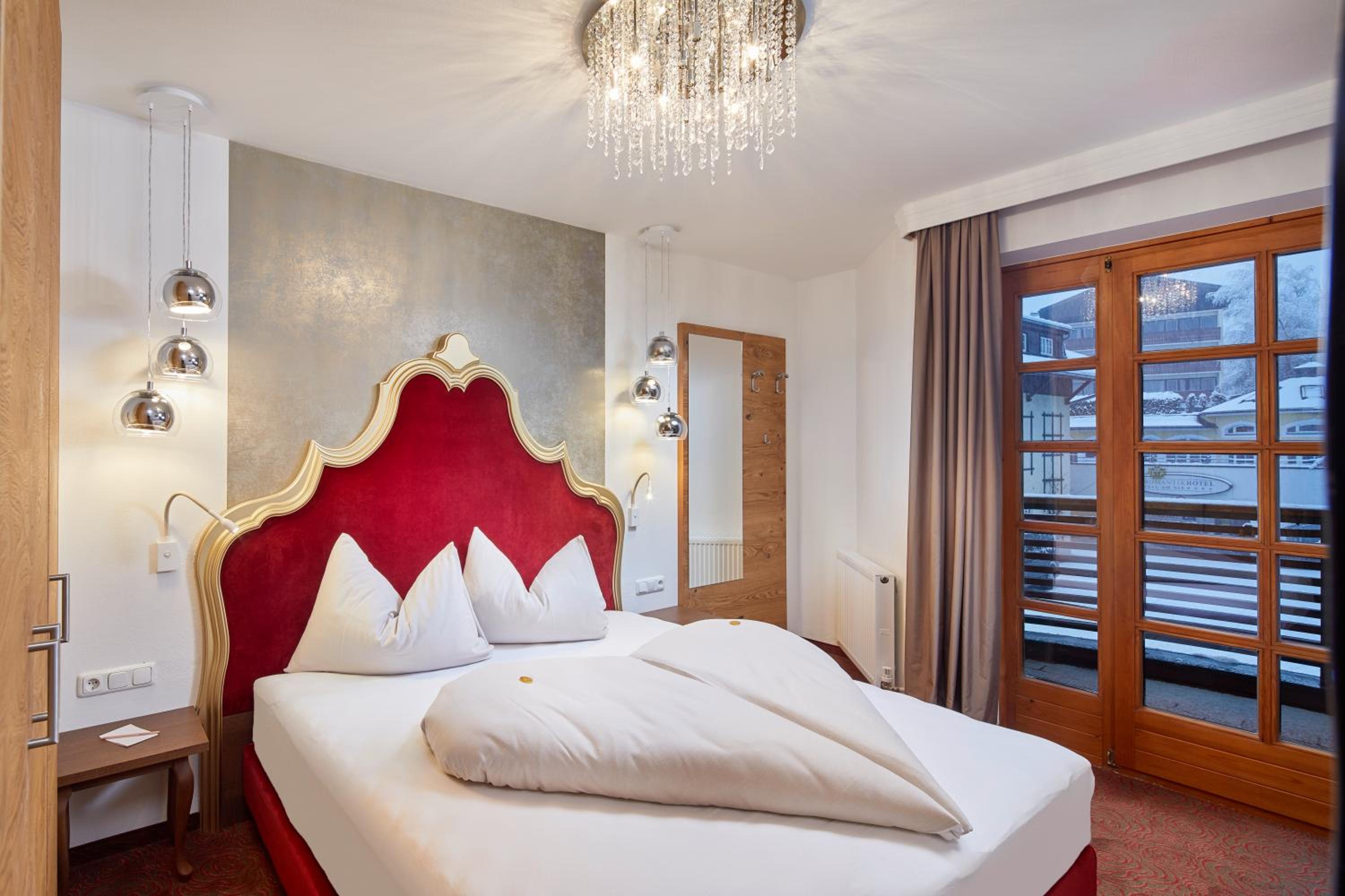 Double Room with Balcony photo 3