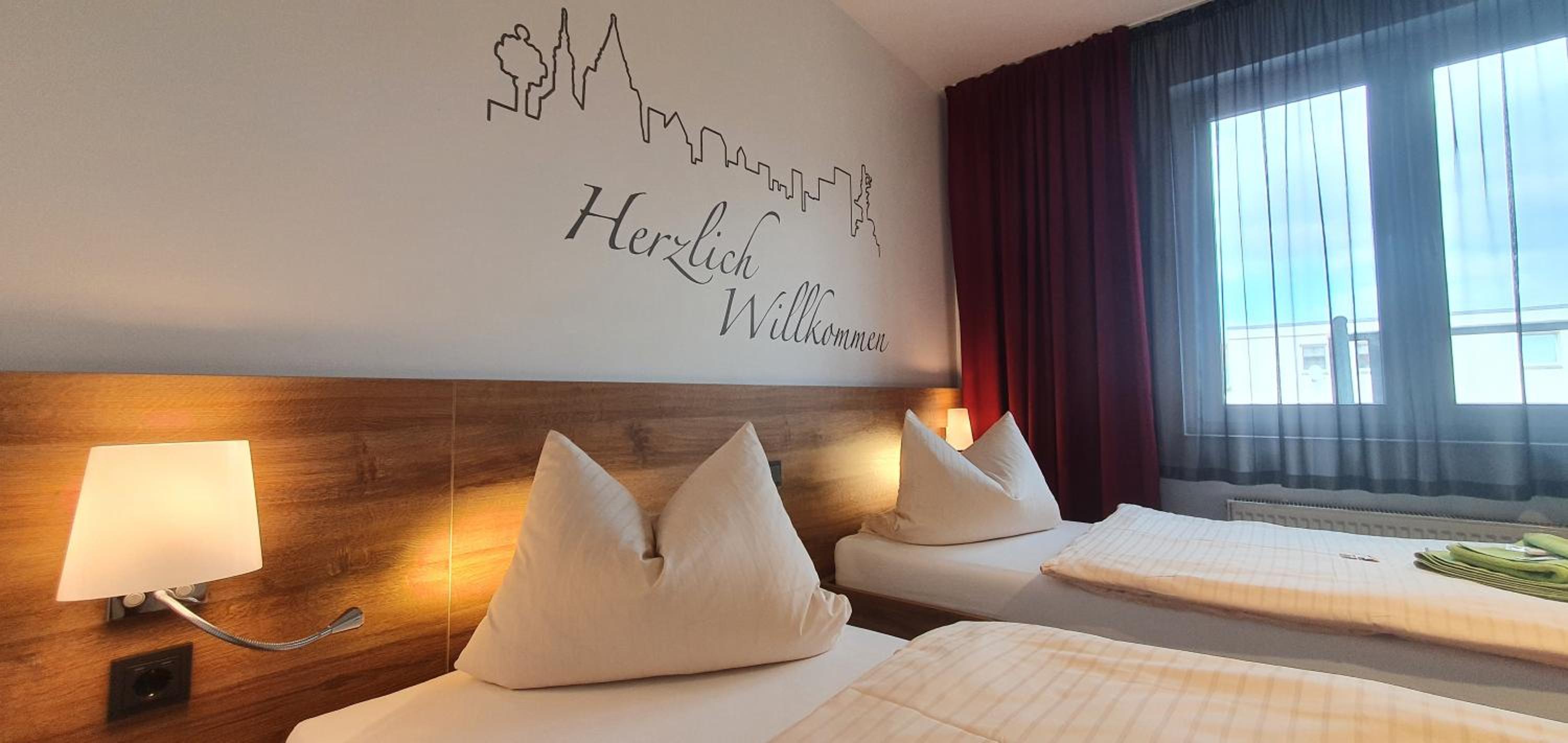 Standard Twin Room photo 2