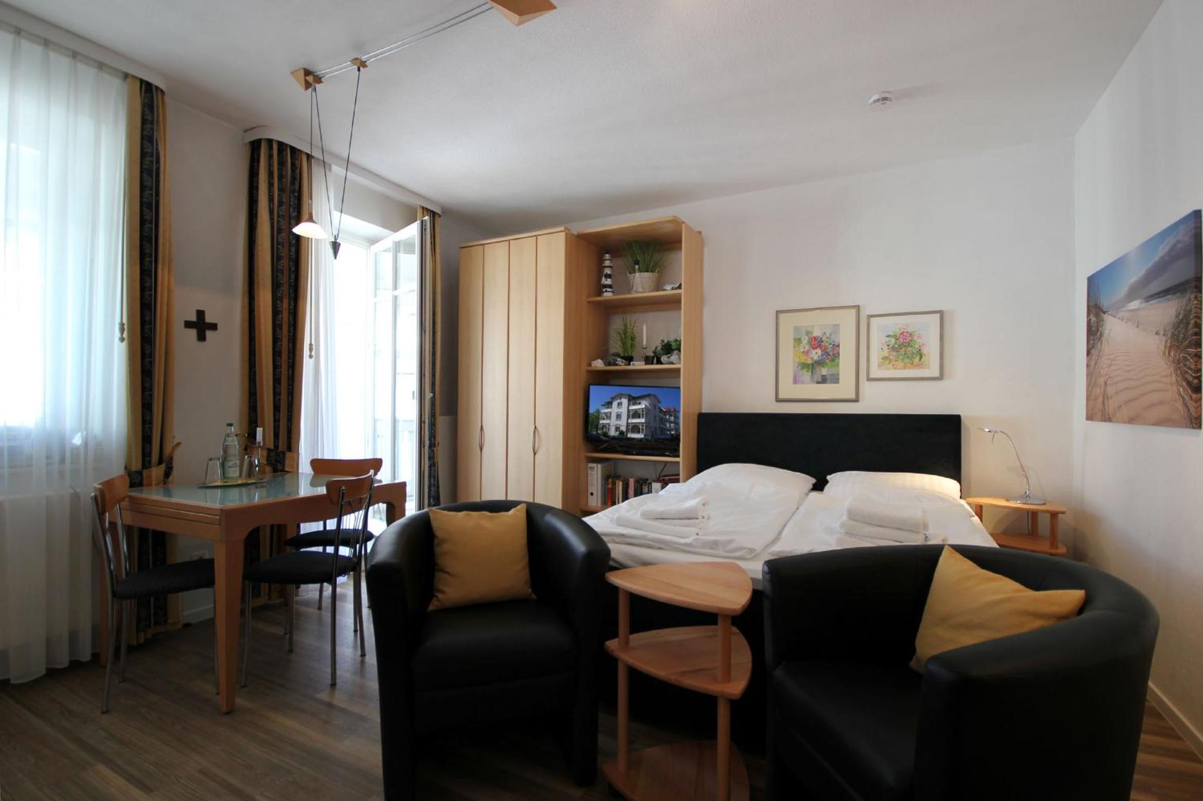 Apartment photo 1