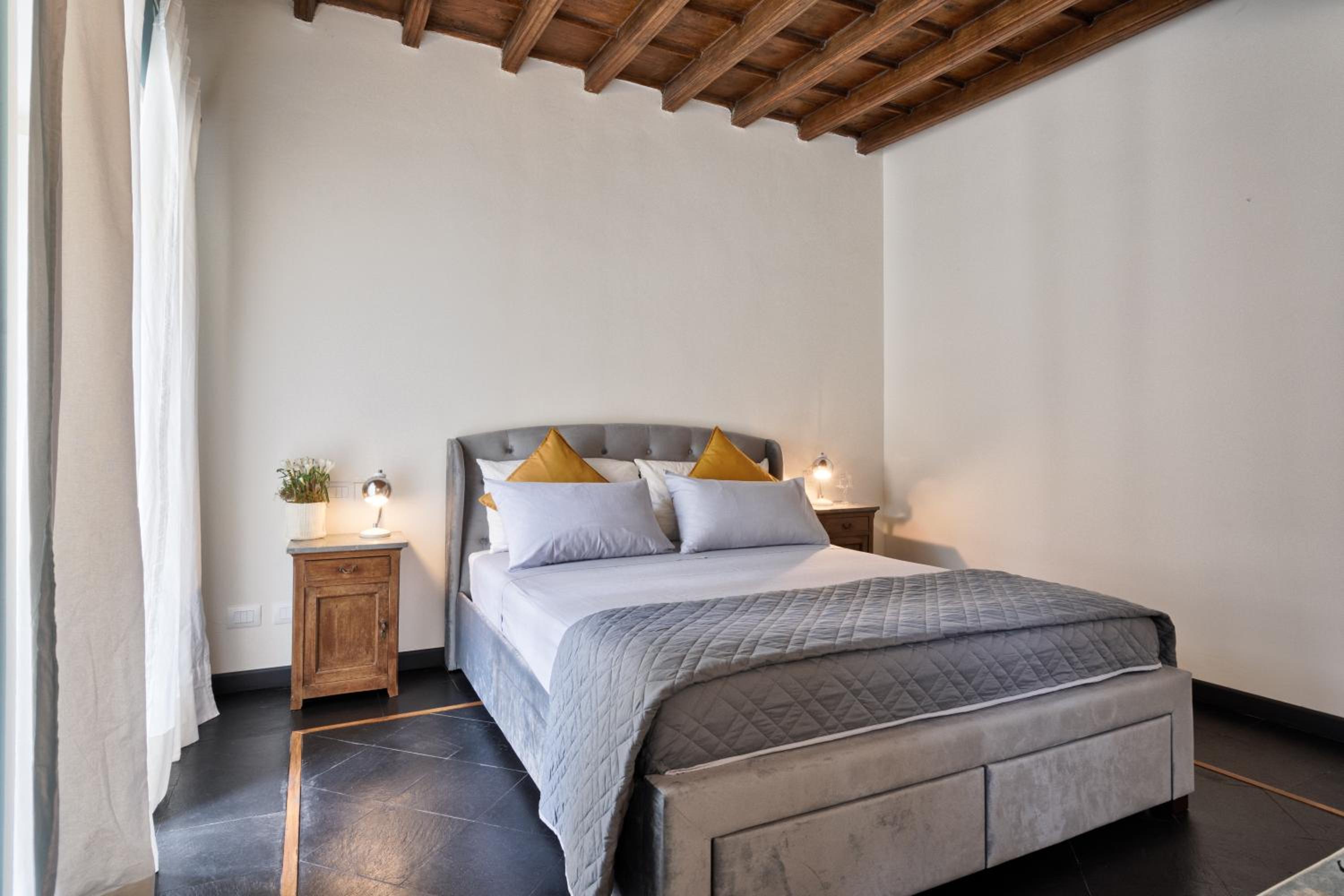 One-Bedroom Apartment - Photo 36