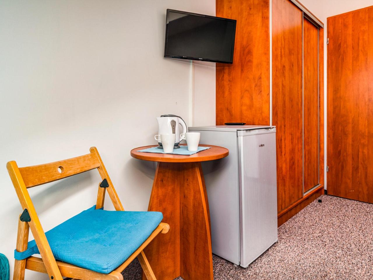 Triple Room - Photo 9
