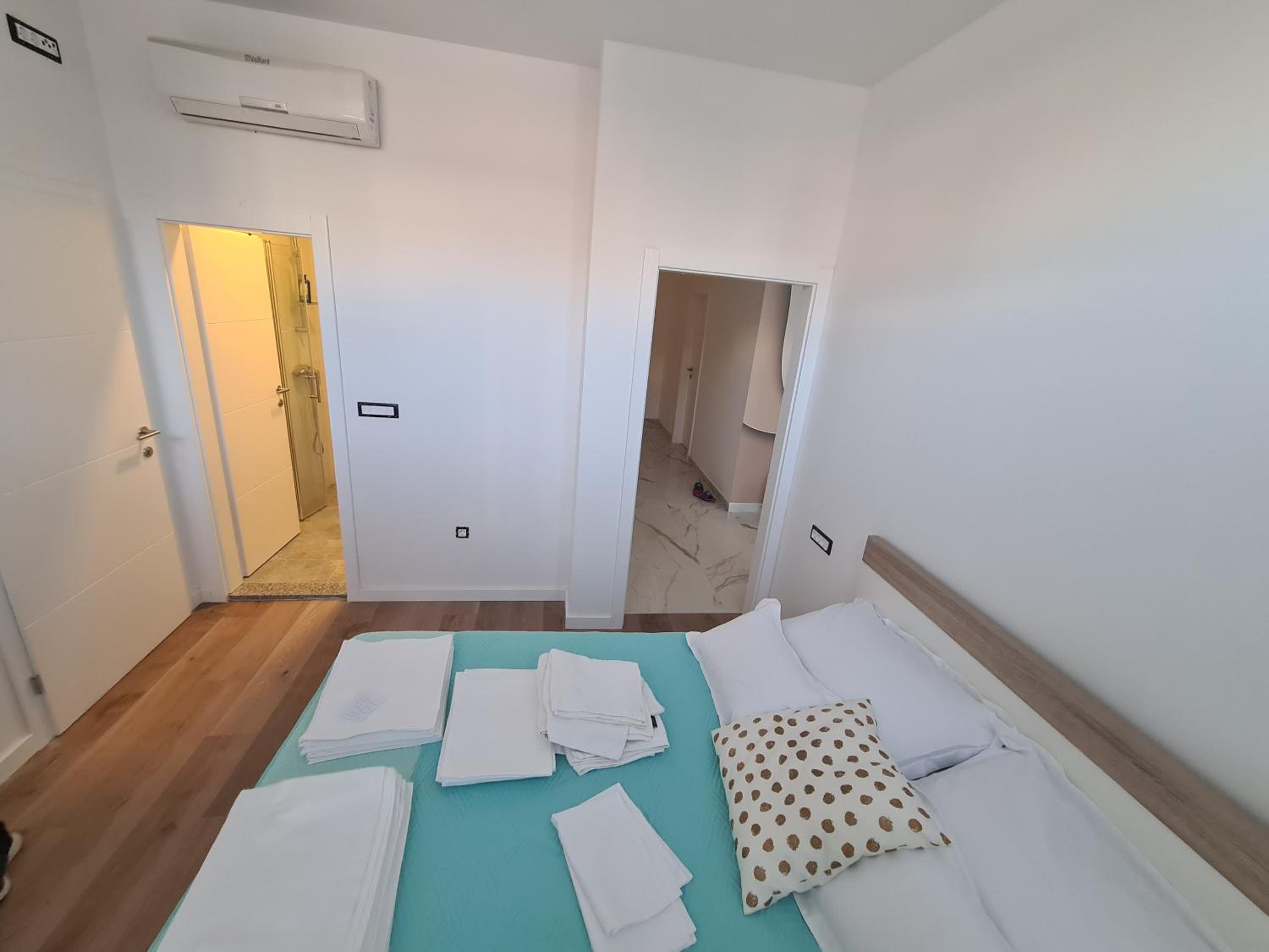 Economy Double or Twin Room - Photo 1