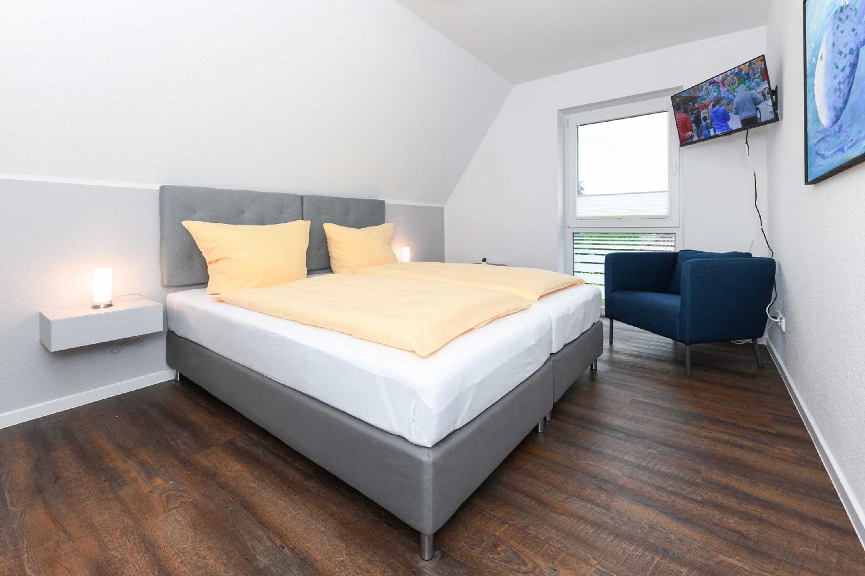 Three-Bedroom House photo 2