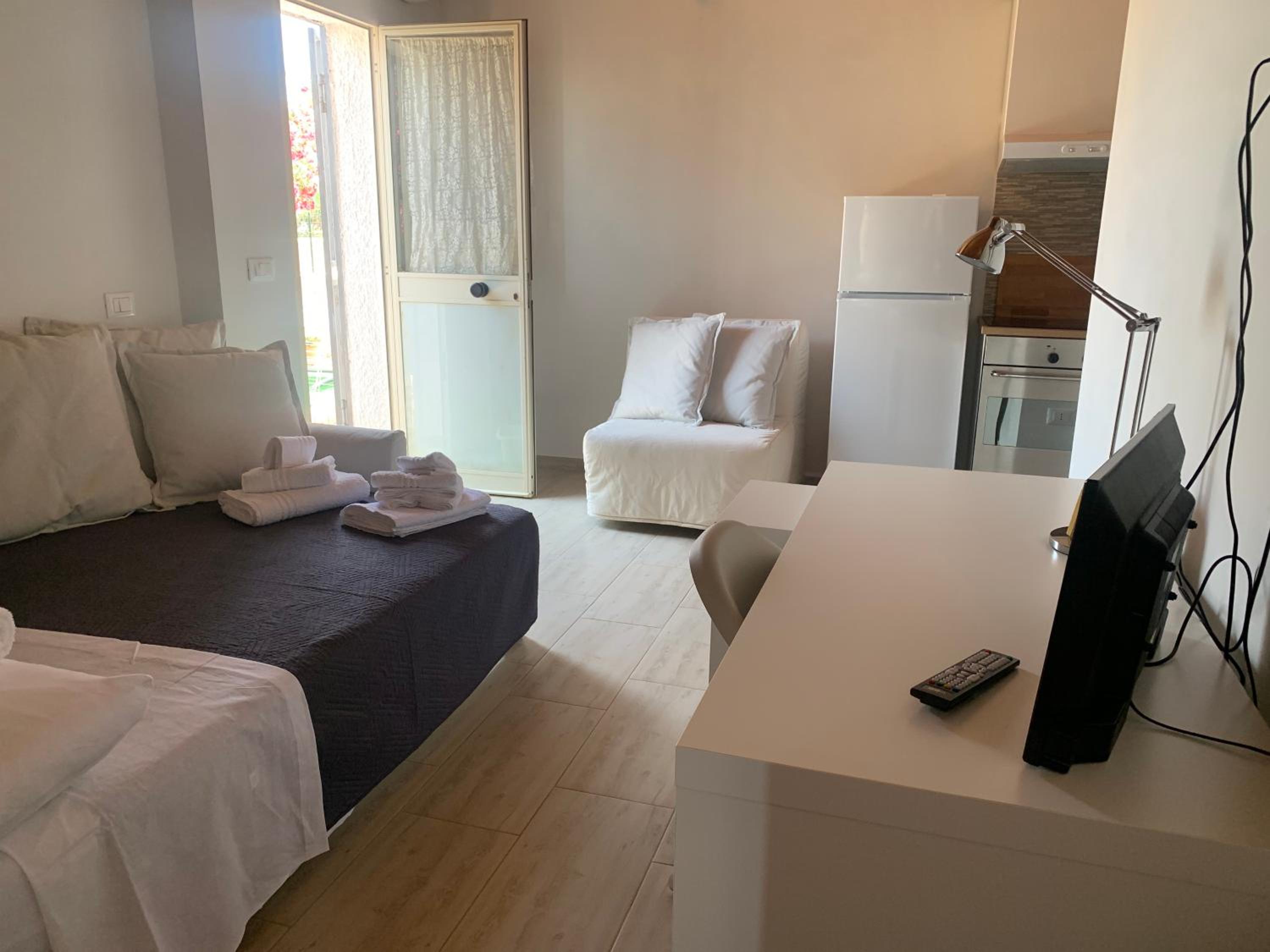 Double Room with Garden View - Photo 27