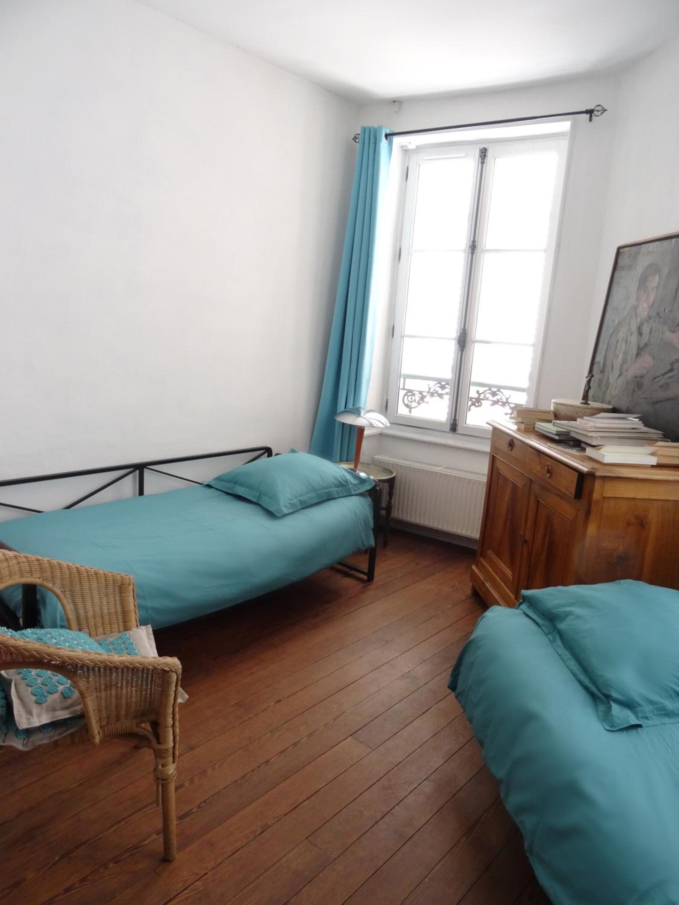 Double Room with Private External Bathroom - Photo 9