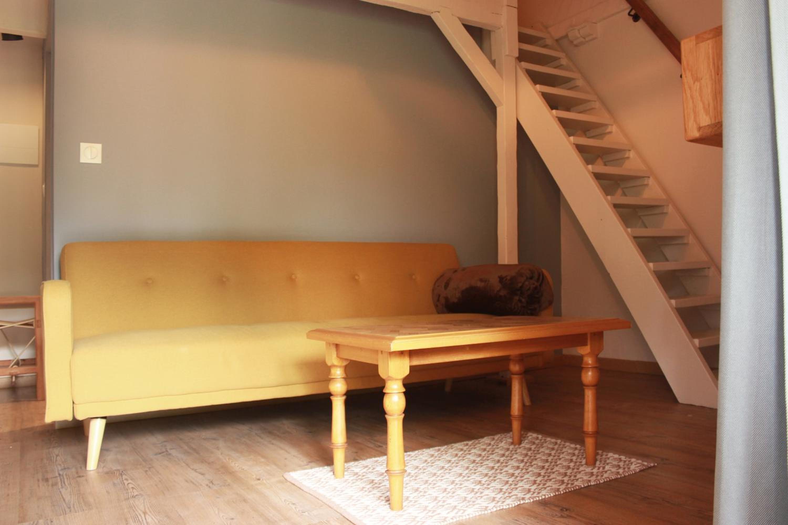 Suite with Balcony - Photo 14