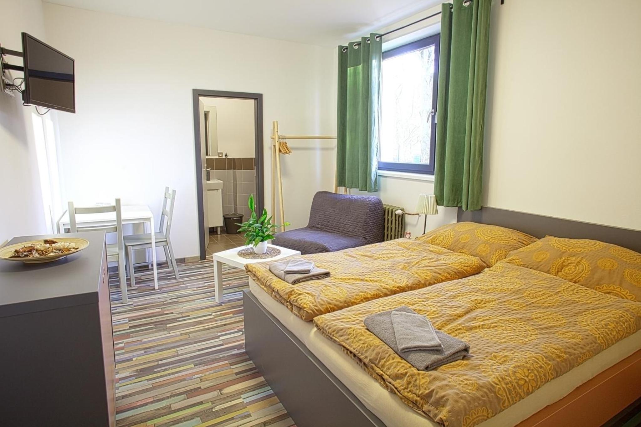 Double Room with Private Bathroom 9 - Photo 3
