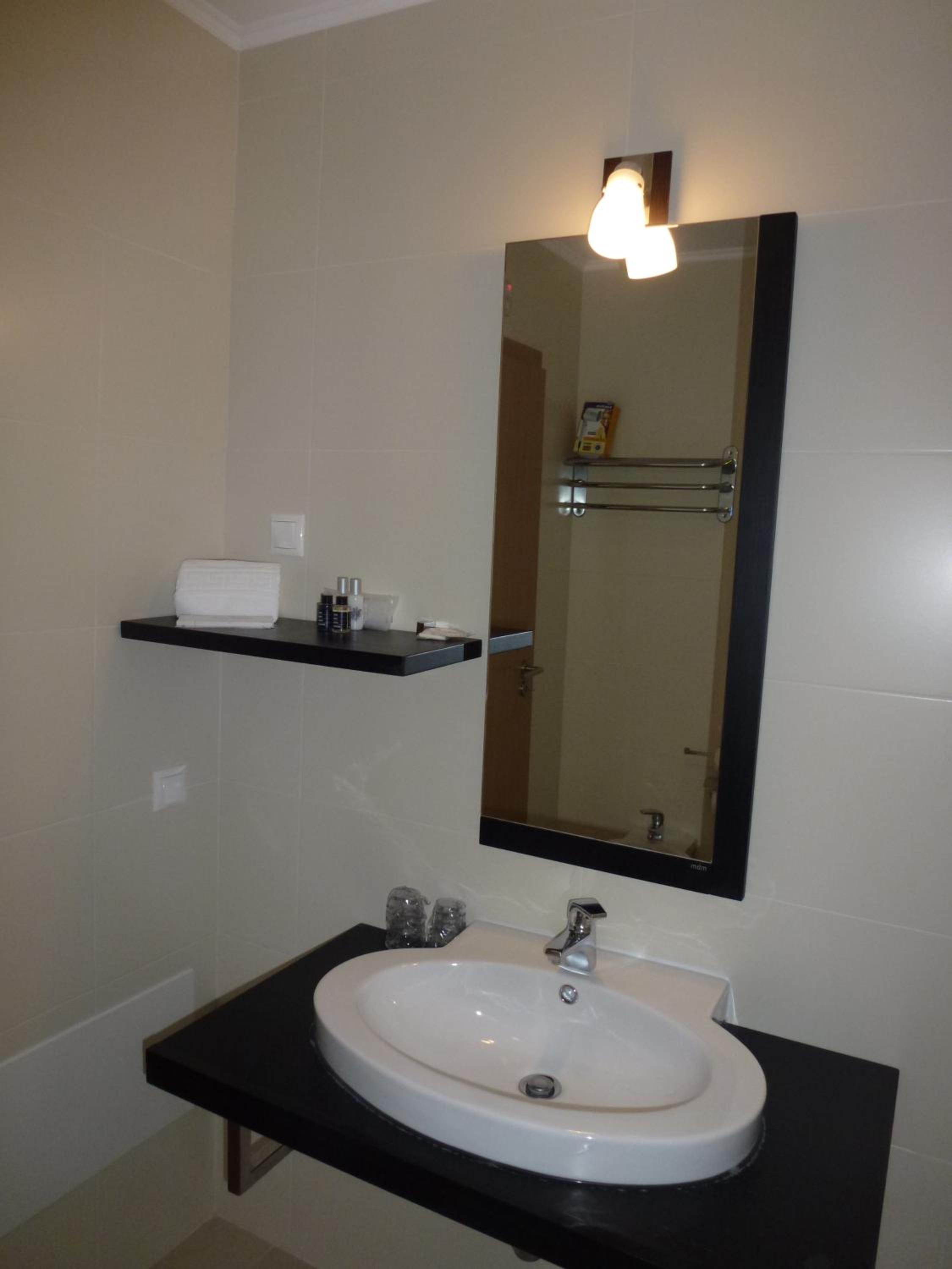 One-Bedroom Apartment - Photo 14