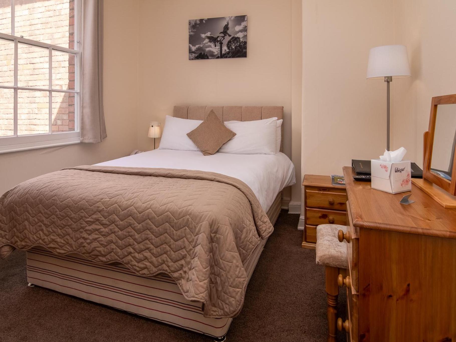 Economy Double Room - Photo 7