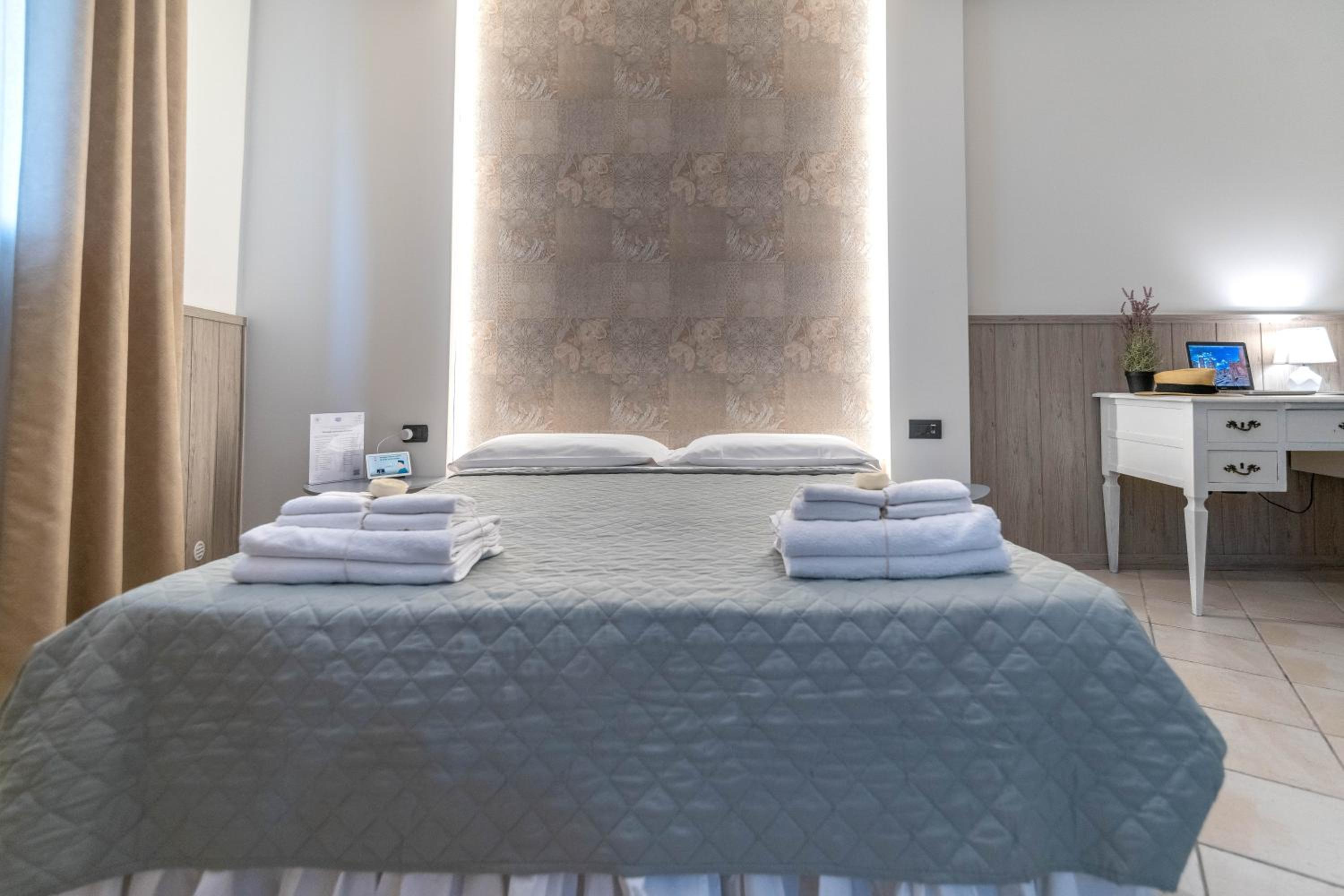 Triple Room with Garden View - Photo 41