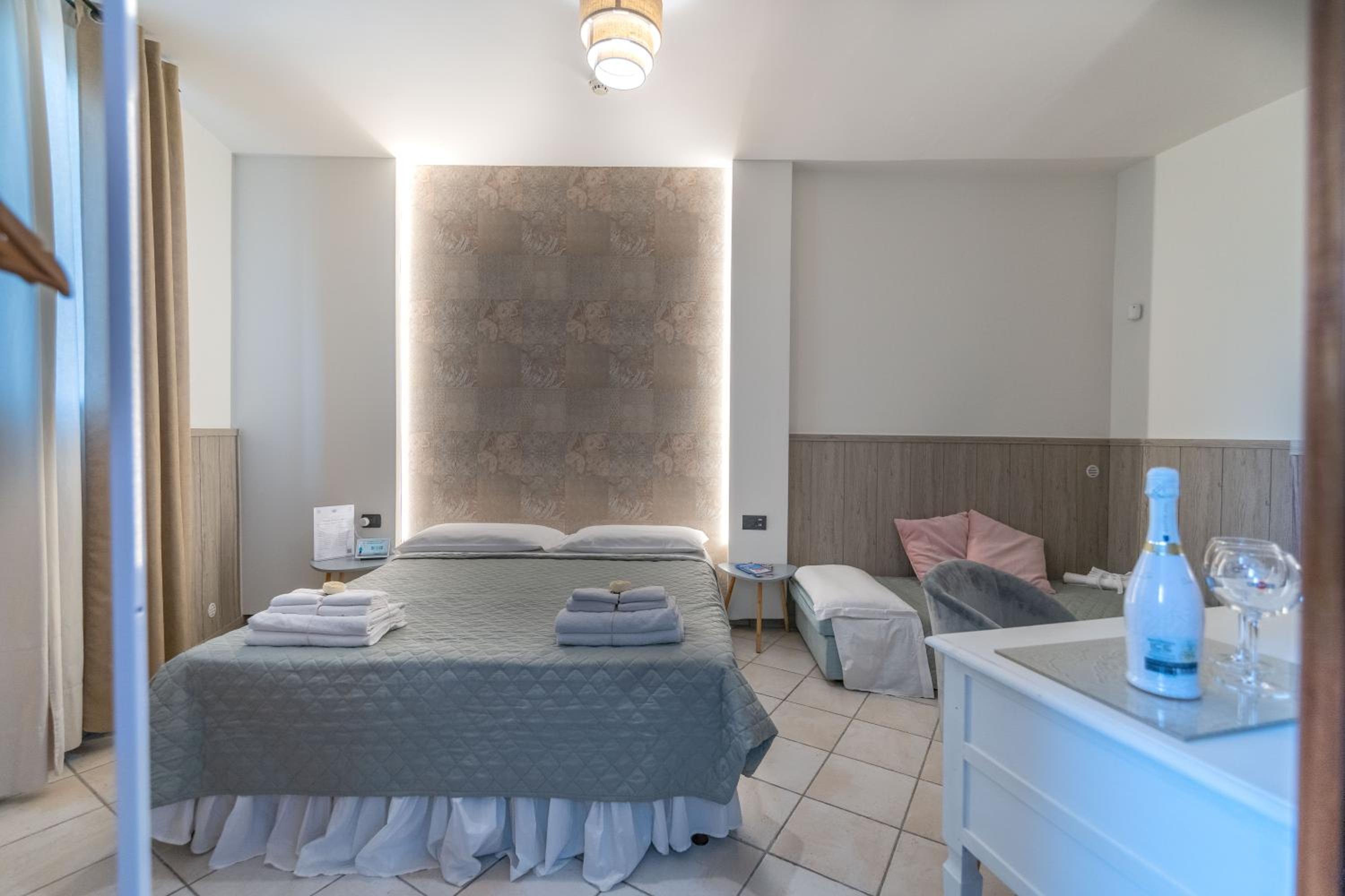 Triple Room with Garden View - Photo 44