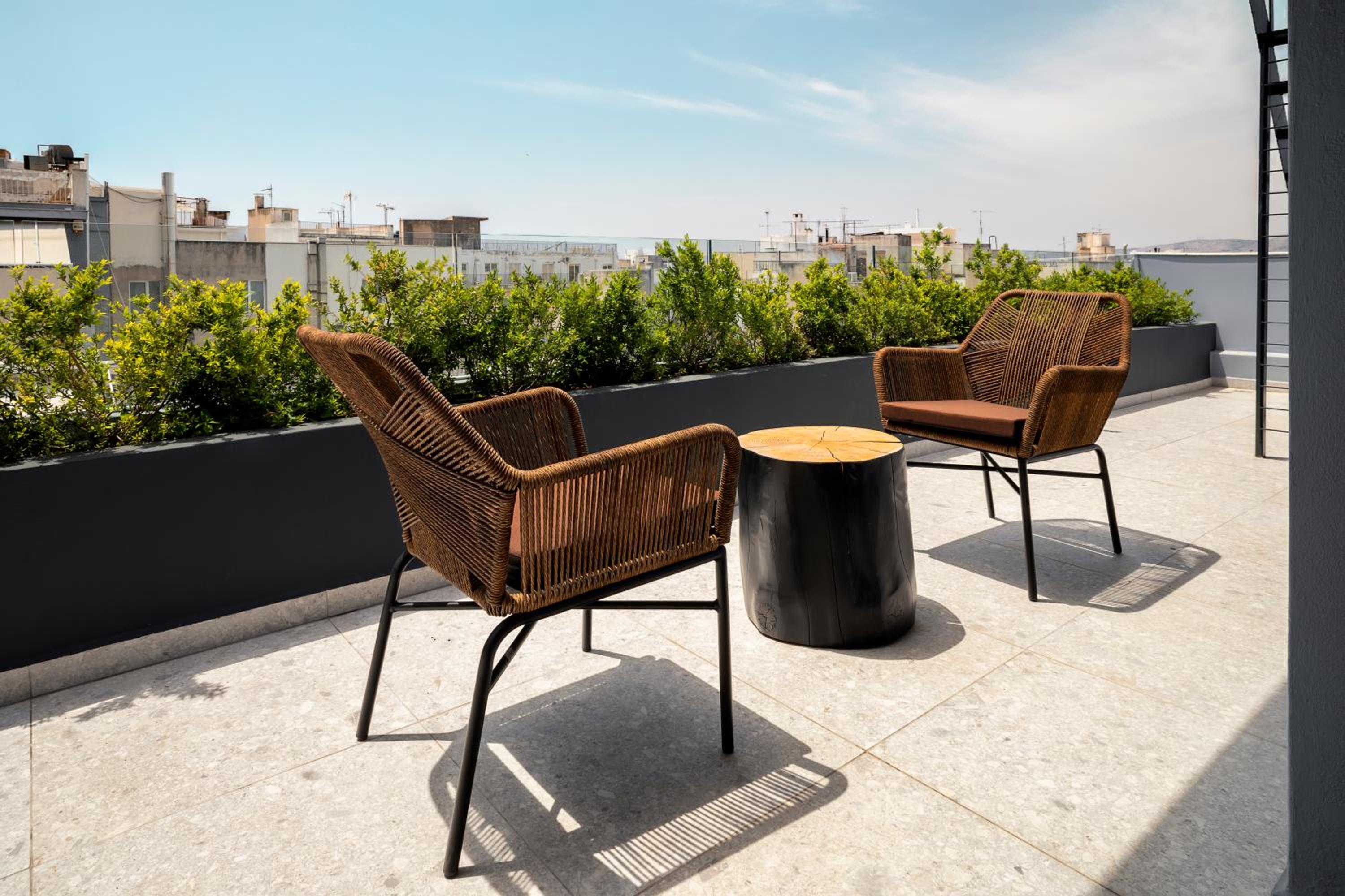 Signature Apartment - Kitchenette - Sky Balcony photo 2