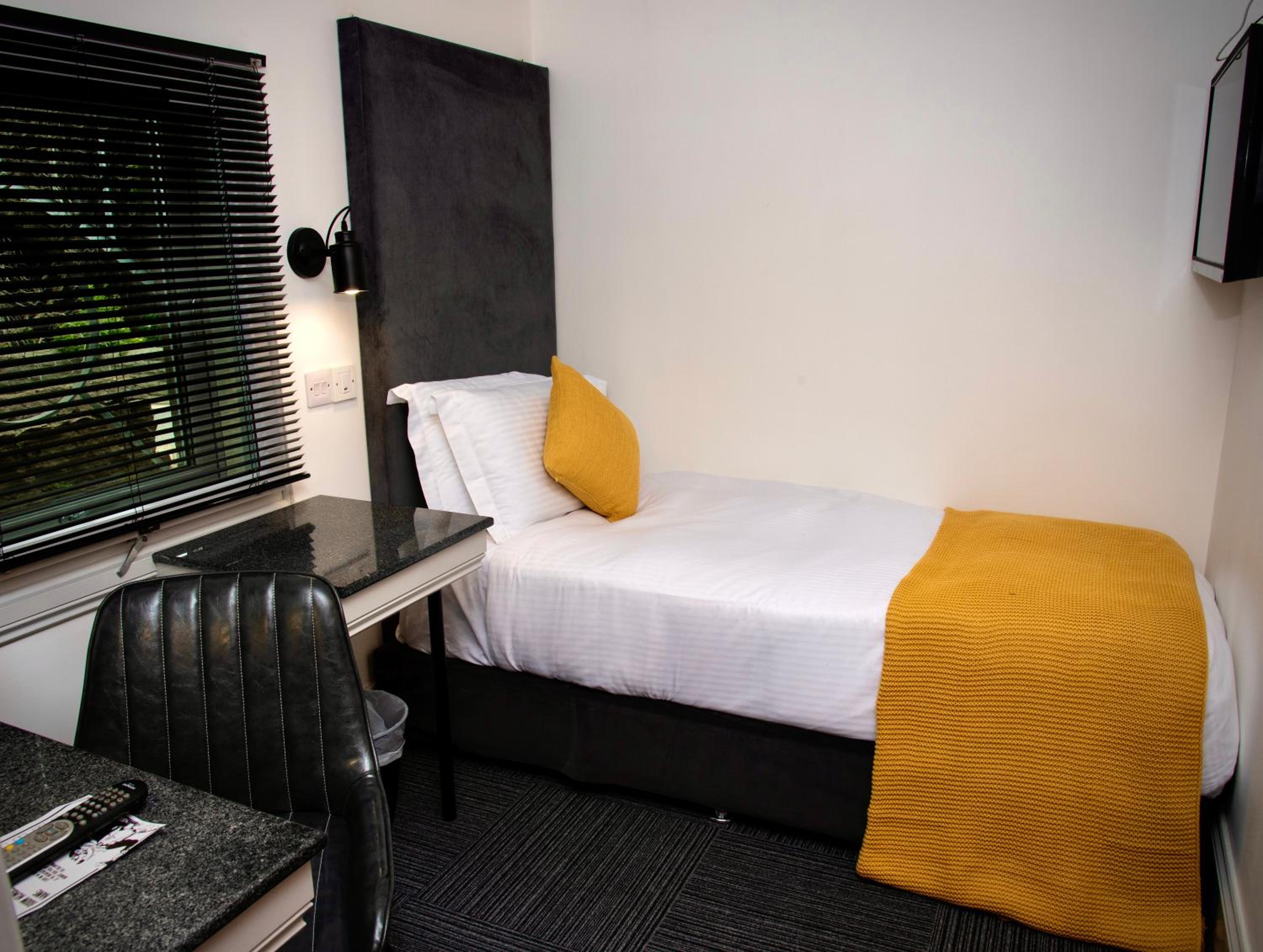 Single Room photo 2