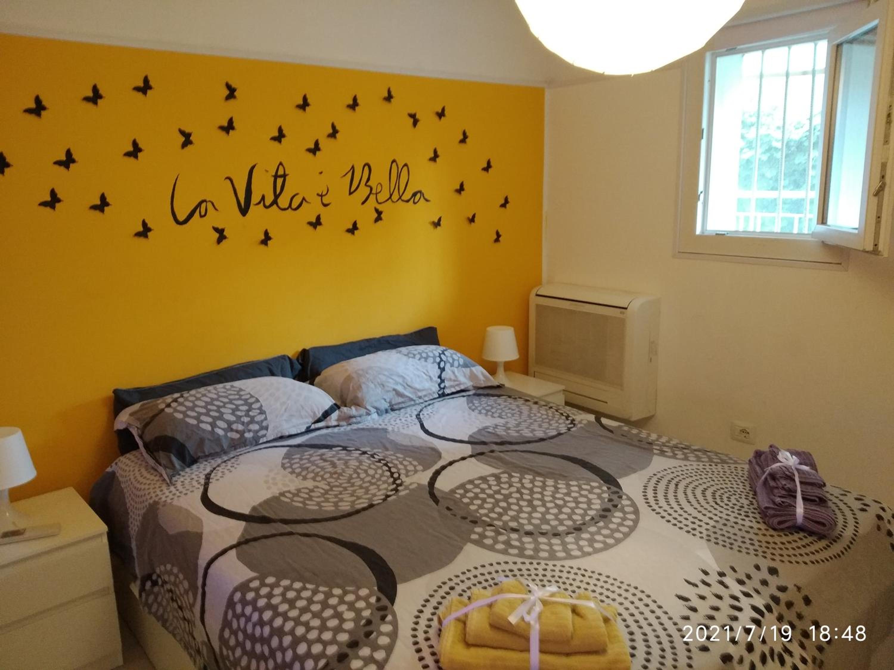 One-Bedroom Apartment - Photo 6