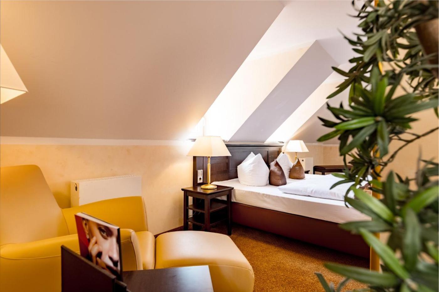 Junior Suite mit Gartenblick photo