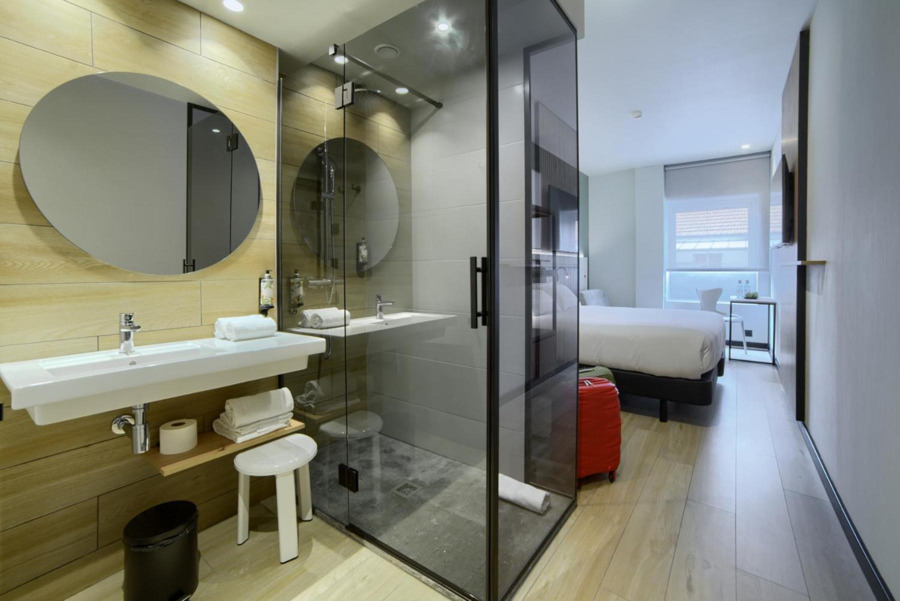 Double Or Twin Room - Photo 4