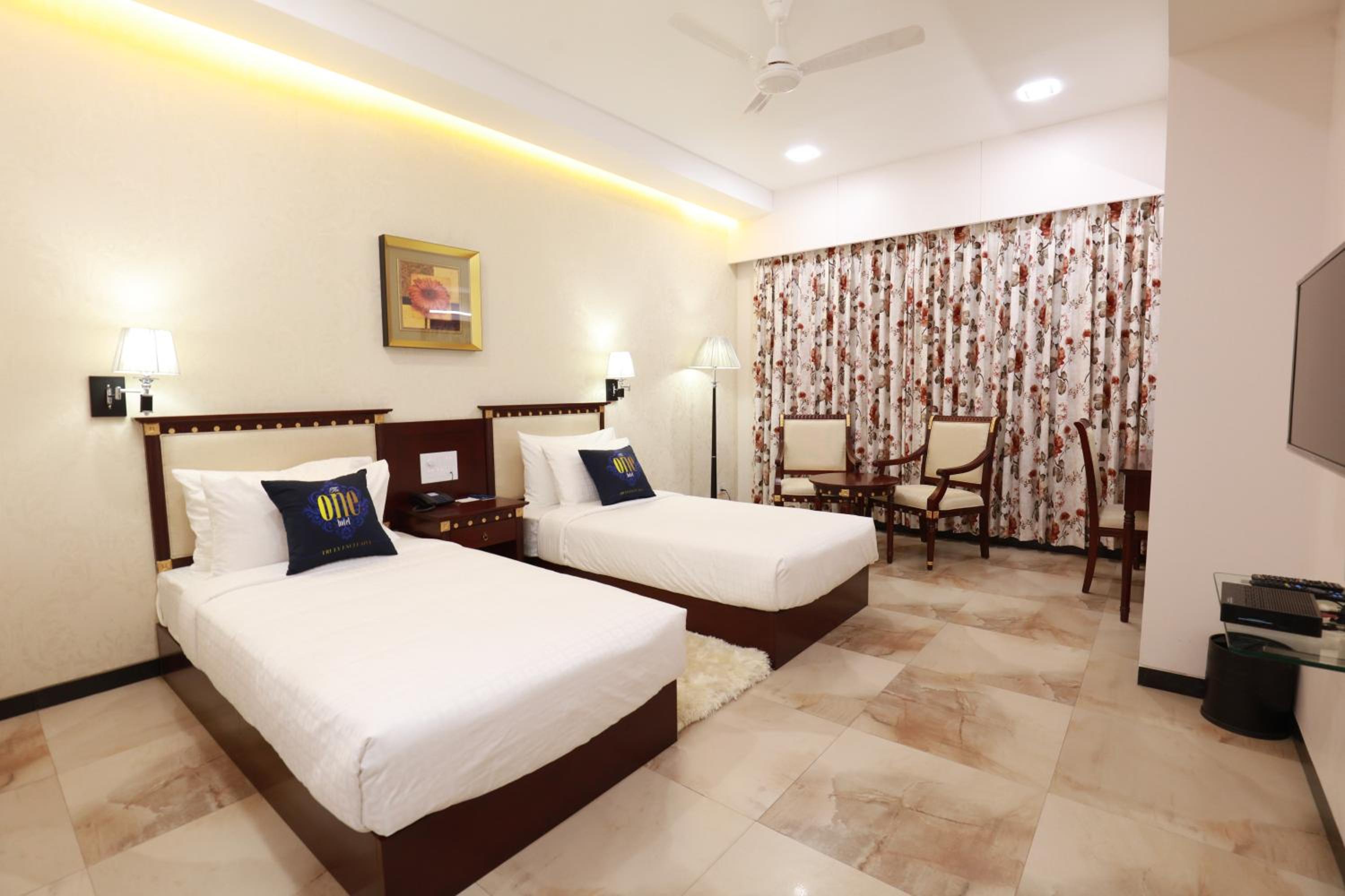 Large Double or Twin Room photo 3