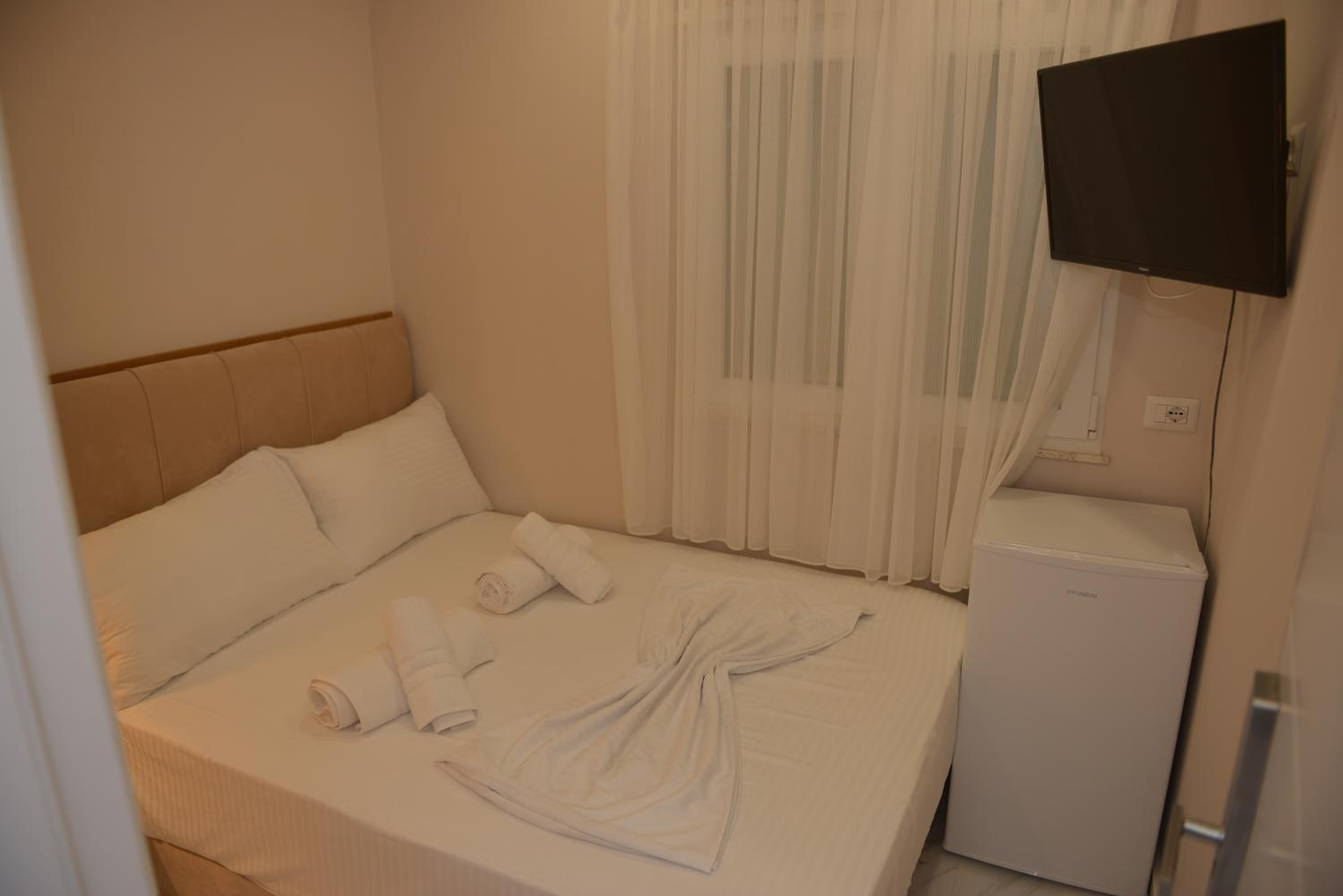 Double Room with Private Bathroom photo 3