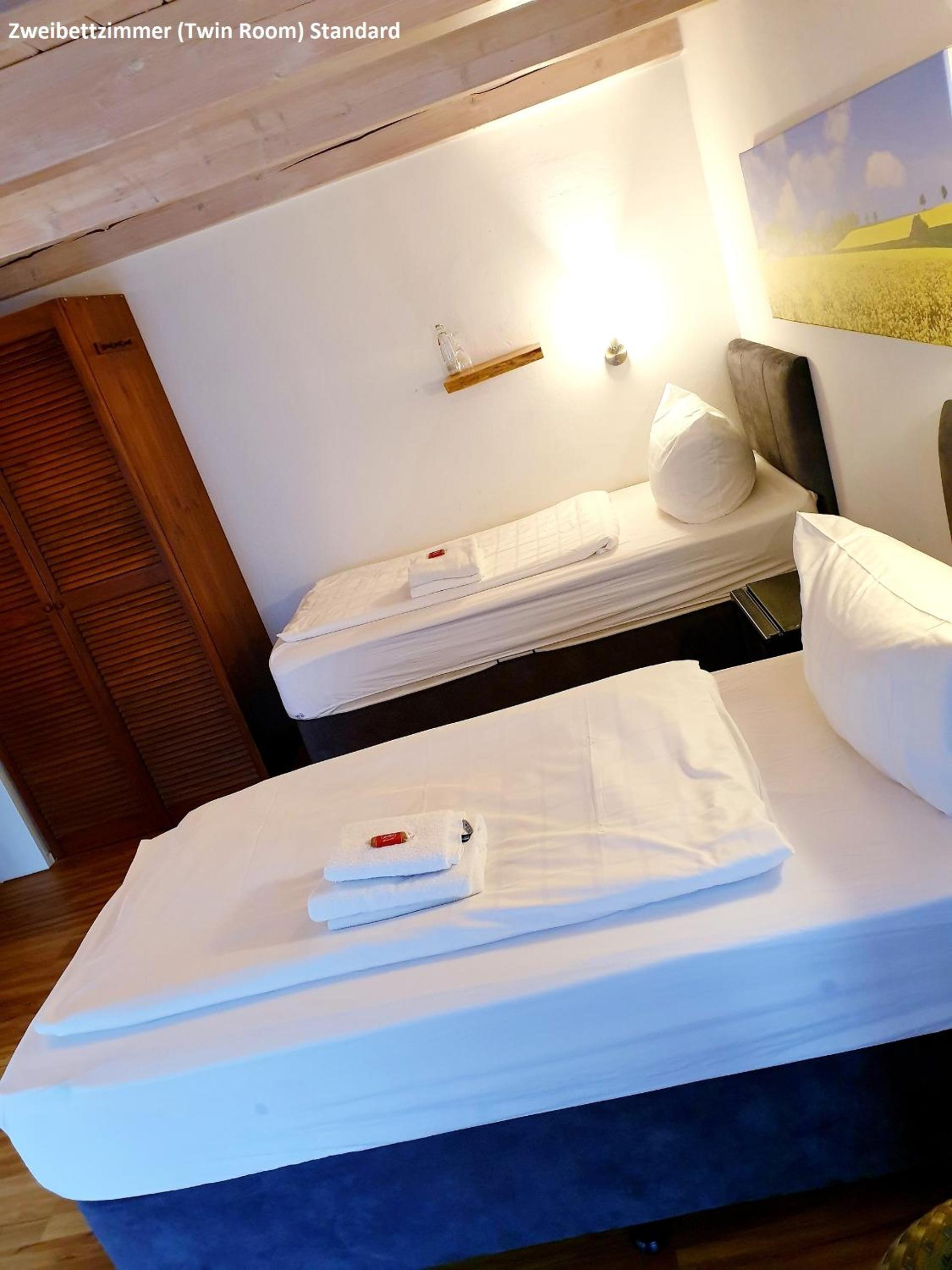 Twin Room photo 2