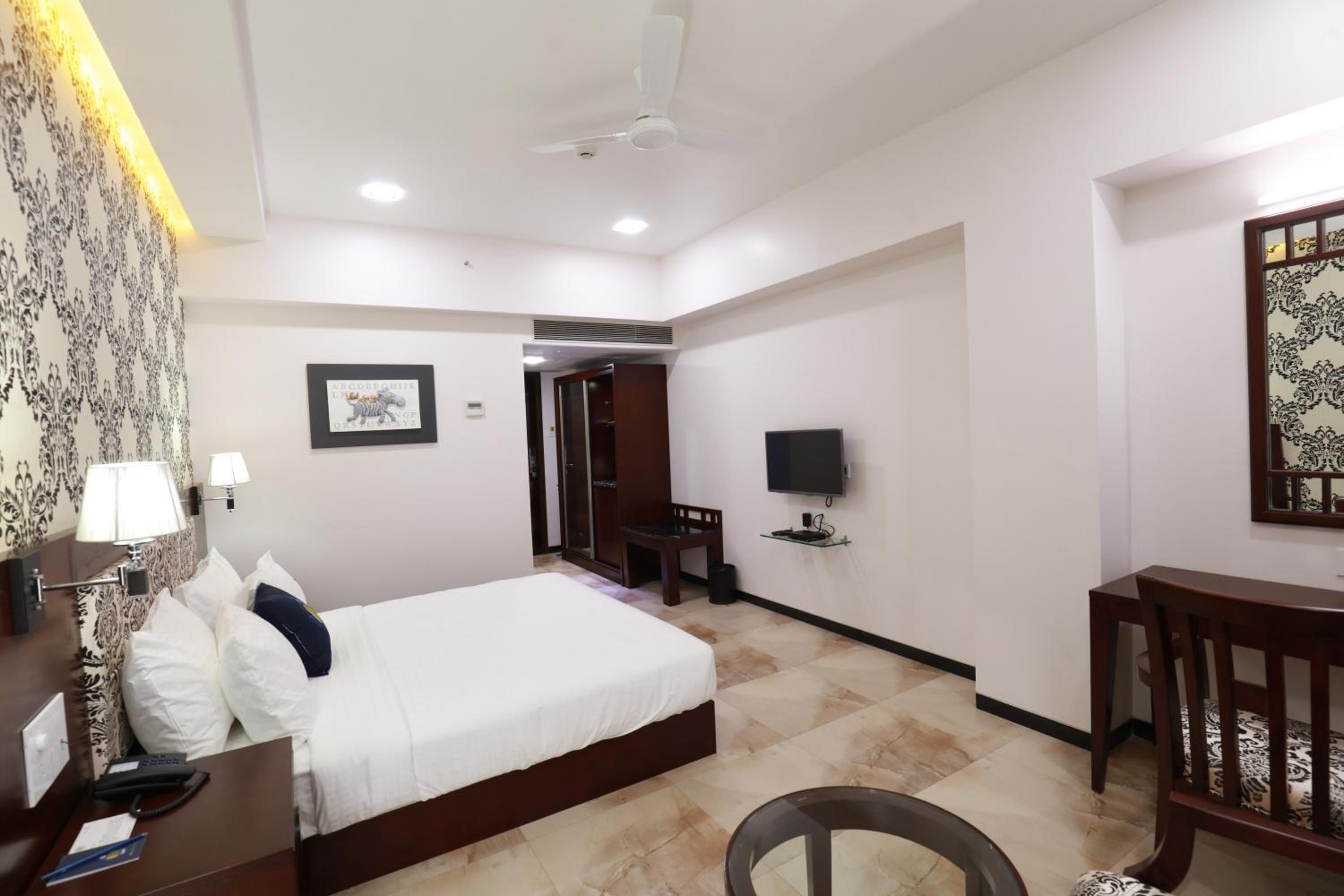 Standard Double or Twin Room photo 3
