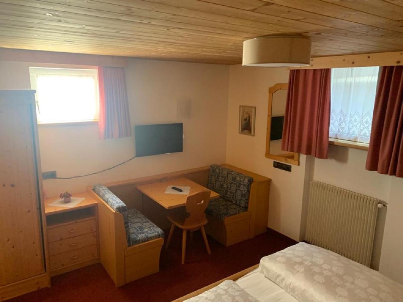 Double Room - Photo 7