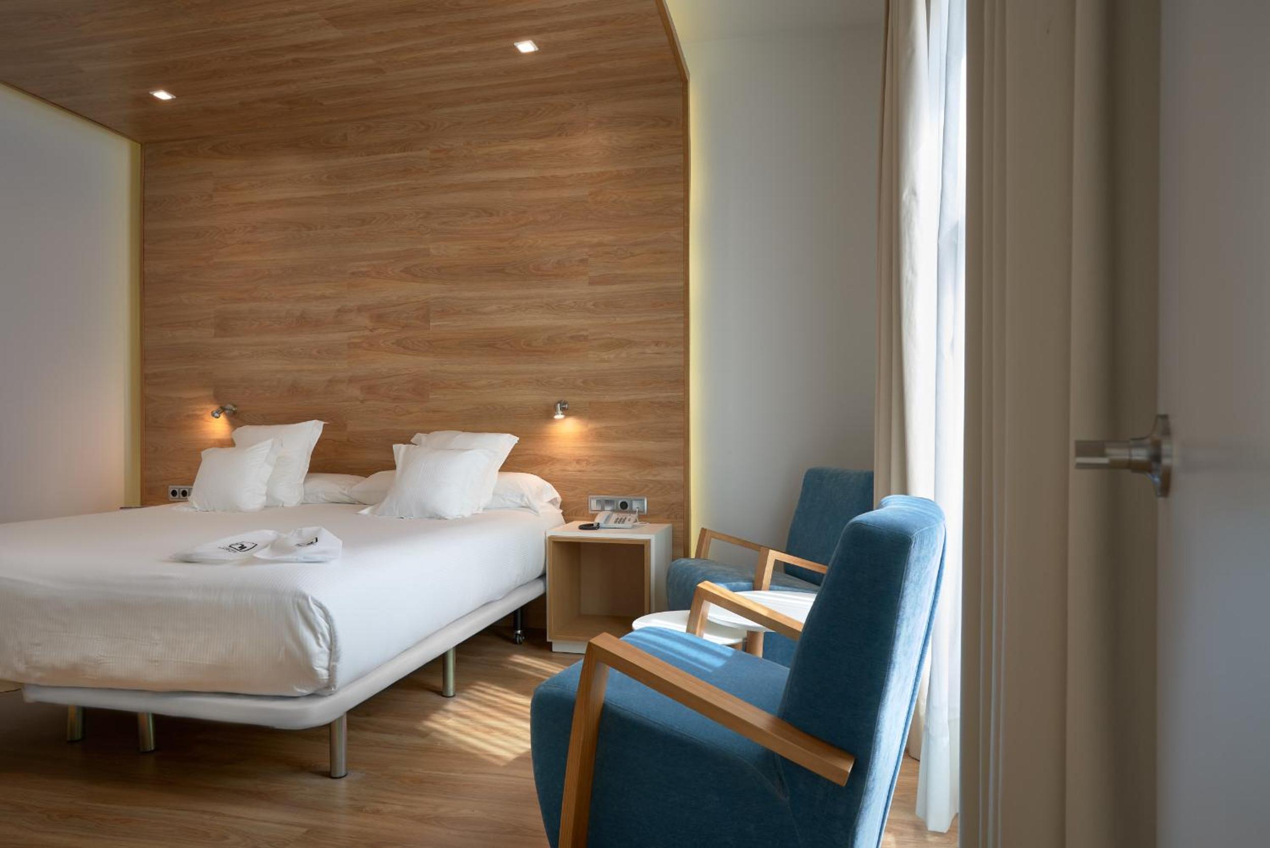 Superior Double or Twin Room - Photo 1