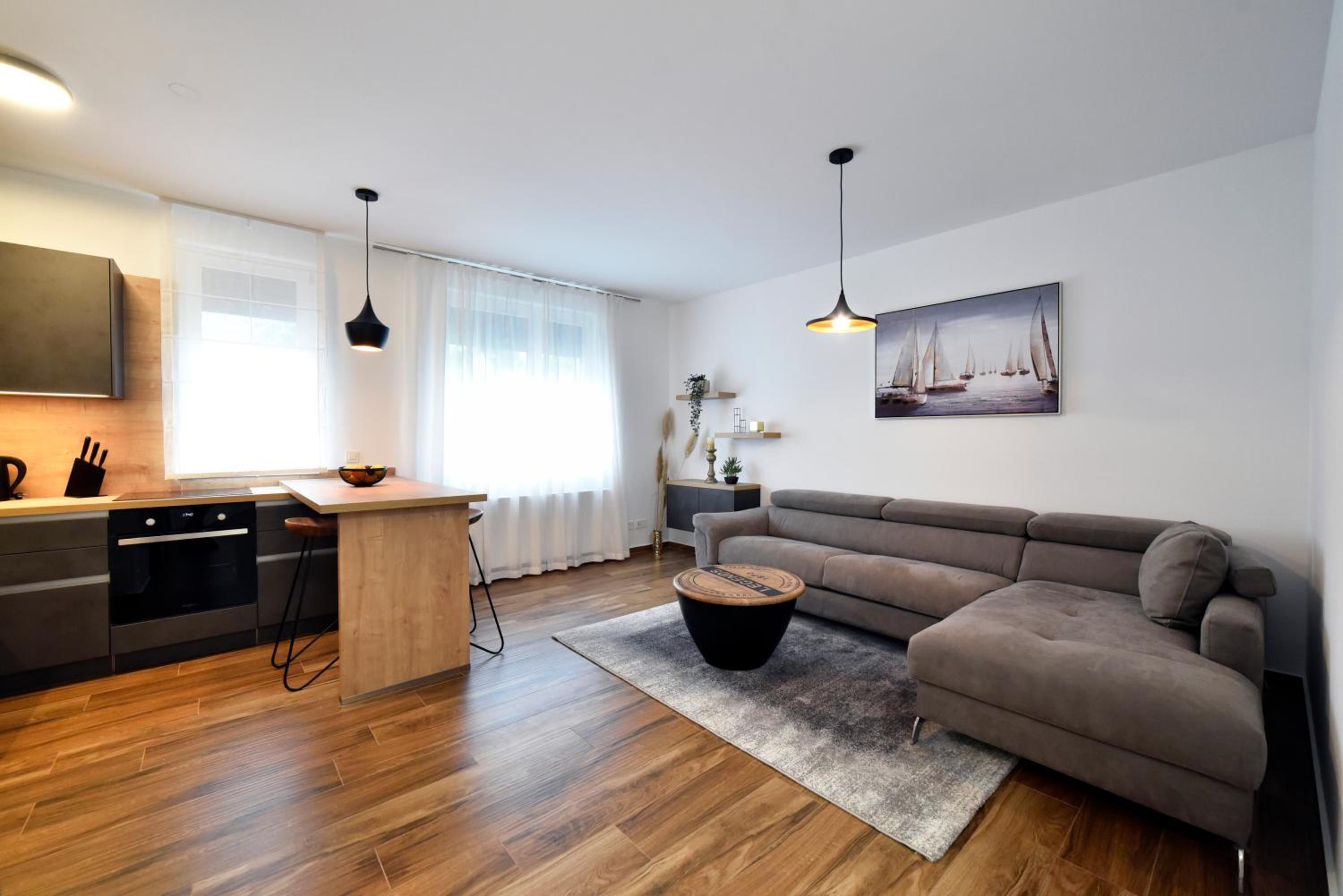One-Bedroom Apartment
