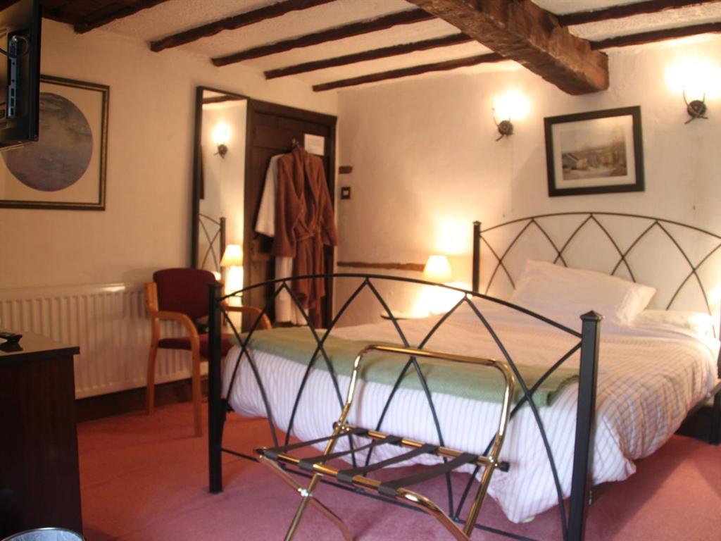 Double Room with Private Bathroom photo 3