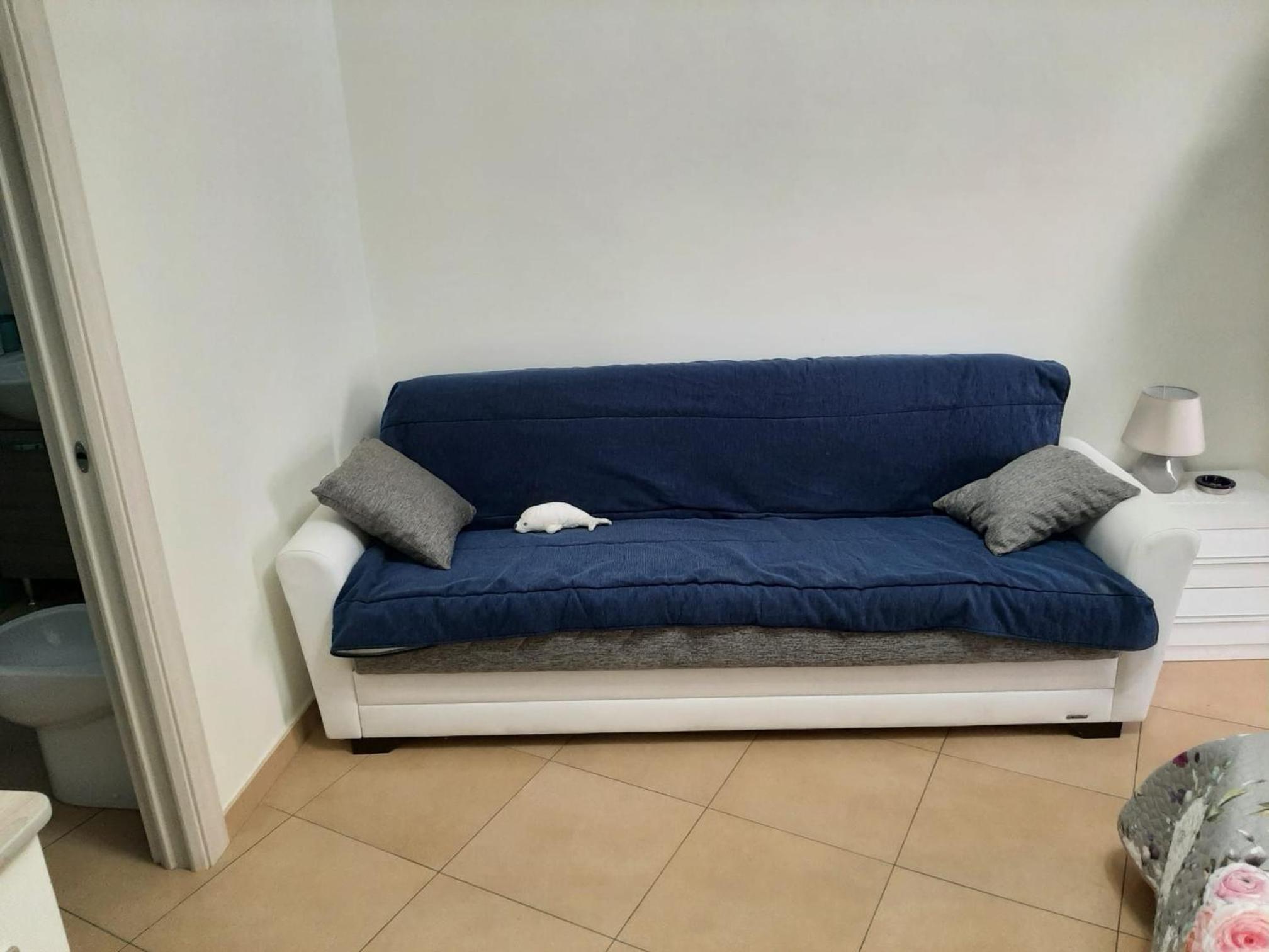 One-Bedroom Apartment - Photo 19