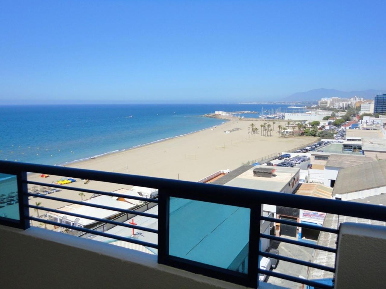 Apartment with Balcony thumbnail 5