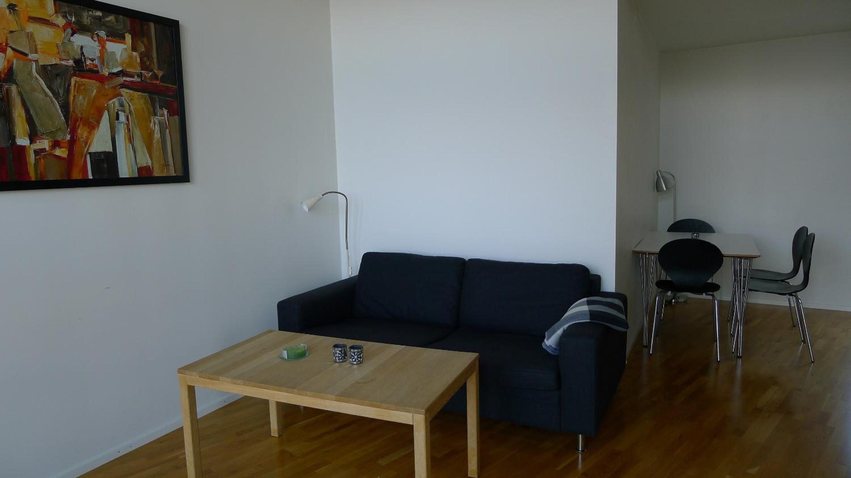 Family Room - Photo 12