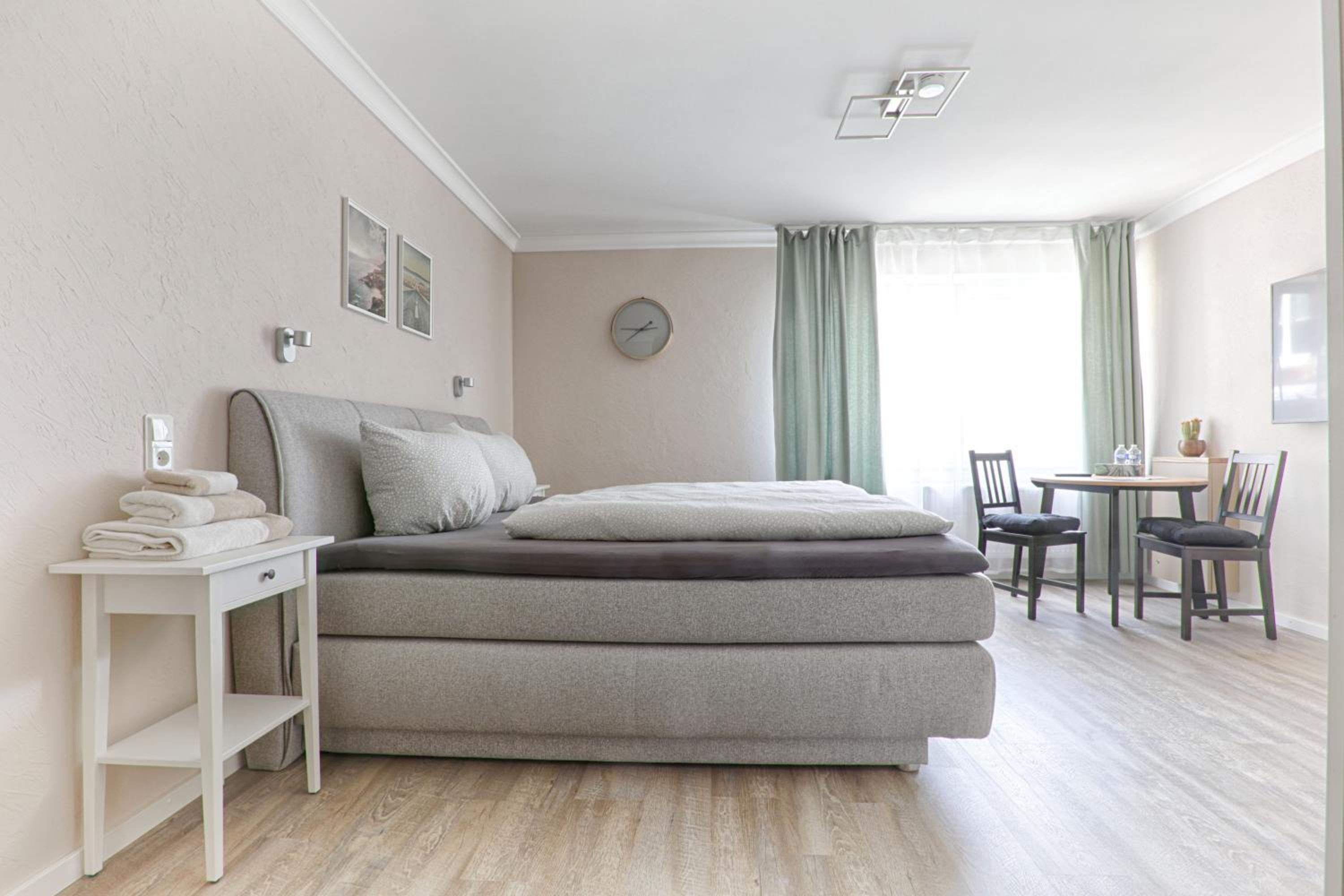 Studio Apartment photo 1