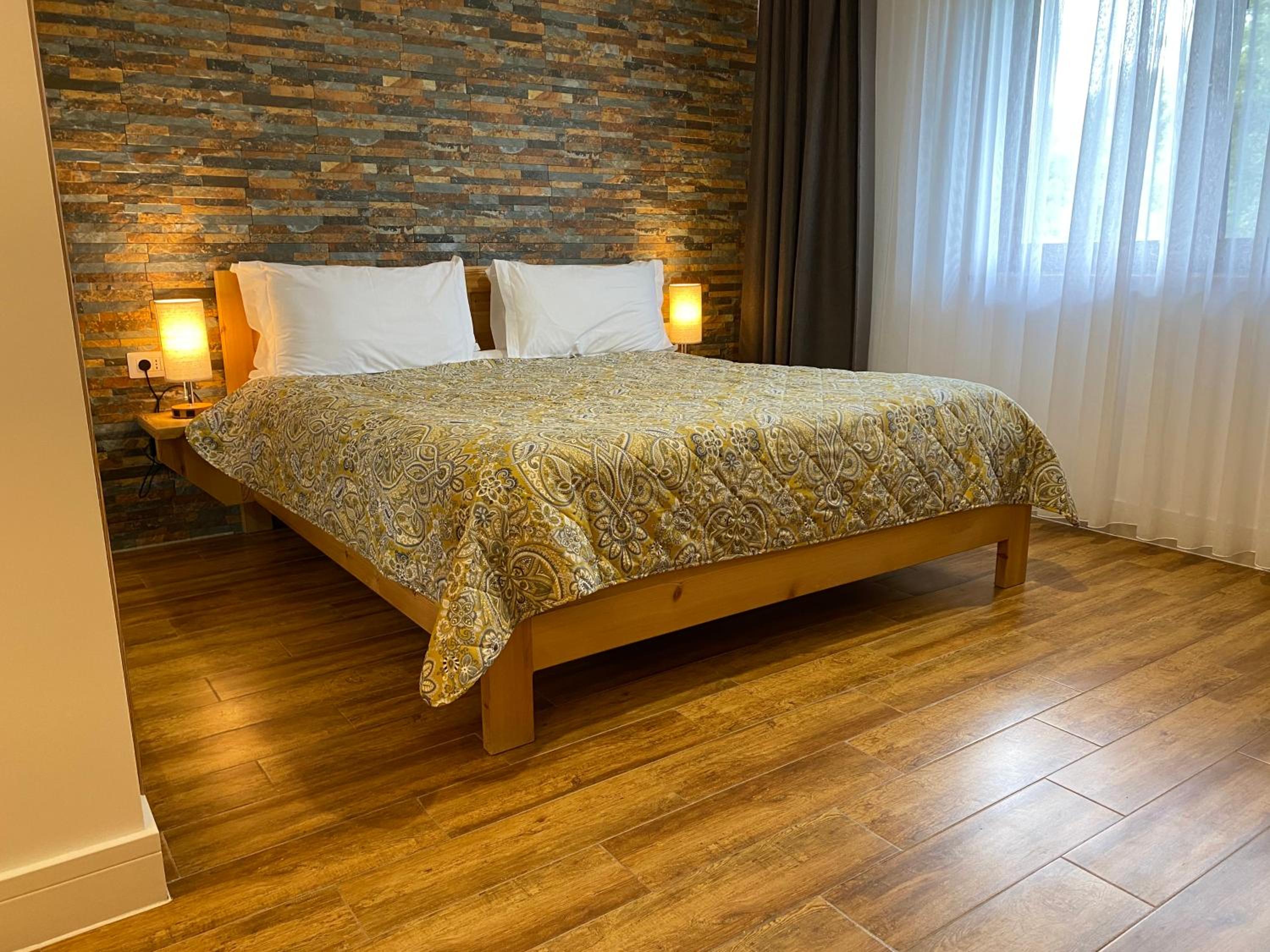 Double Room - Photo 1