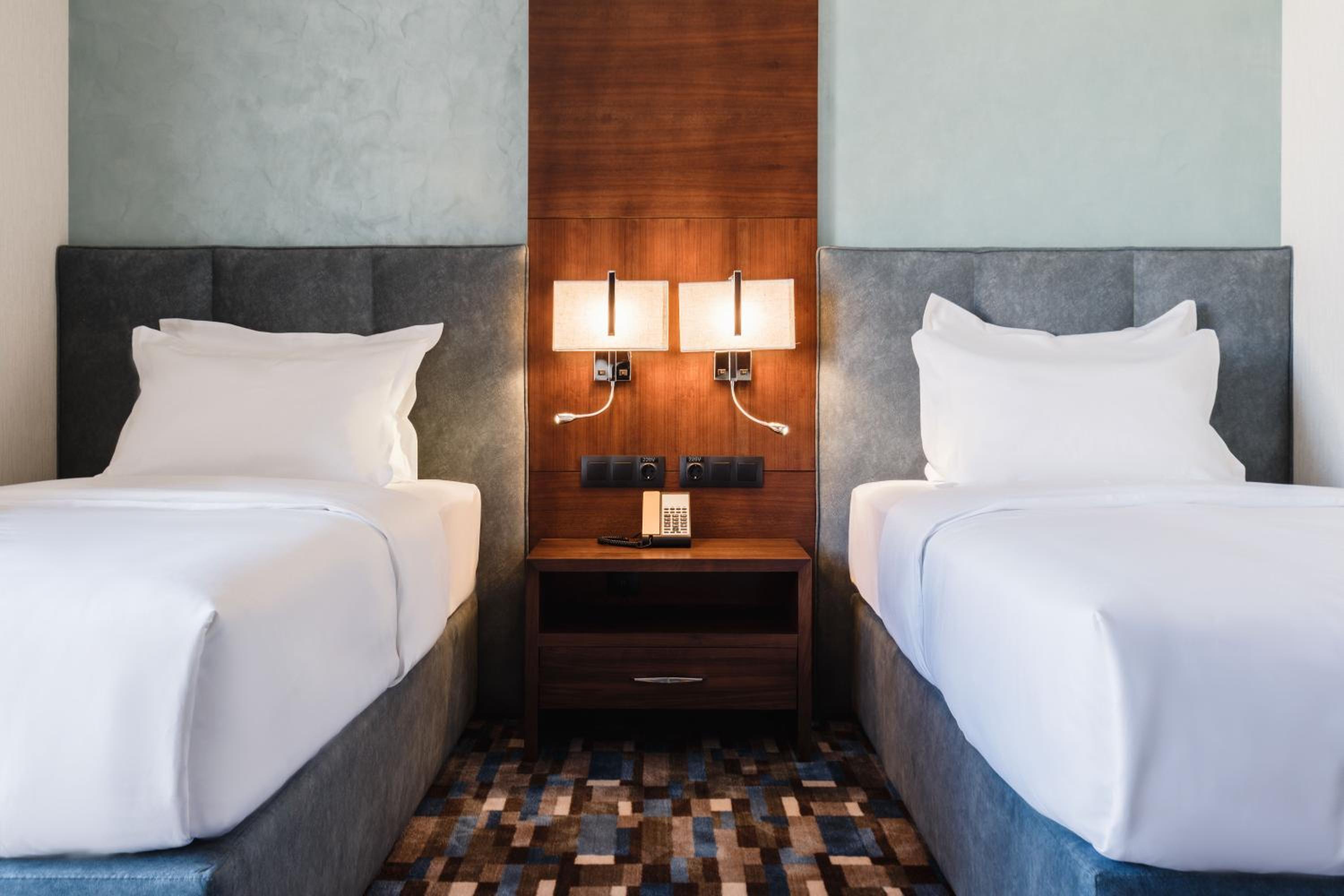 Standard Twin Room photo 2